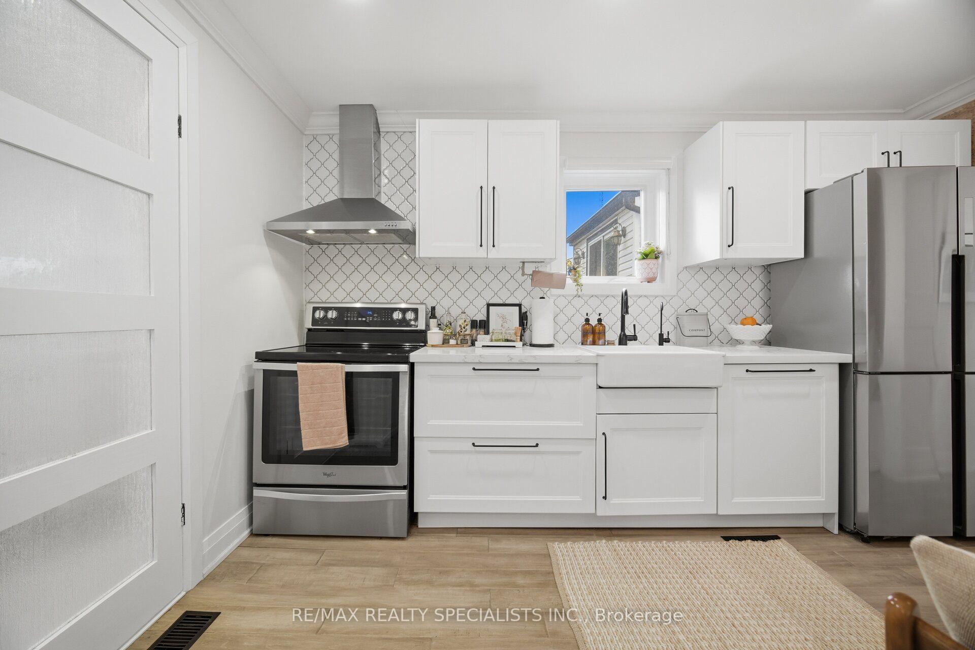 Photo 19 of 146 Campbell Avenue, Hamilton, Crown Point — HOMEH