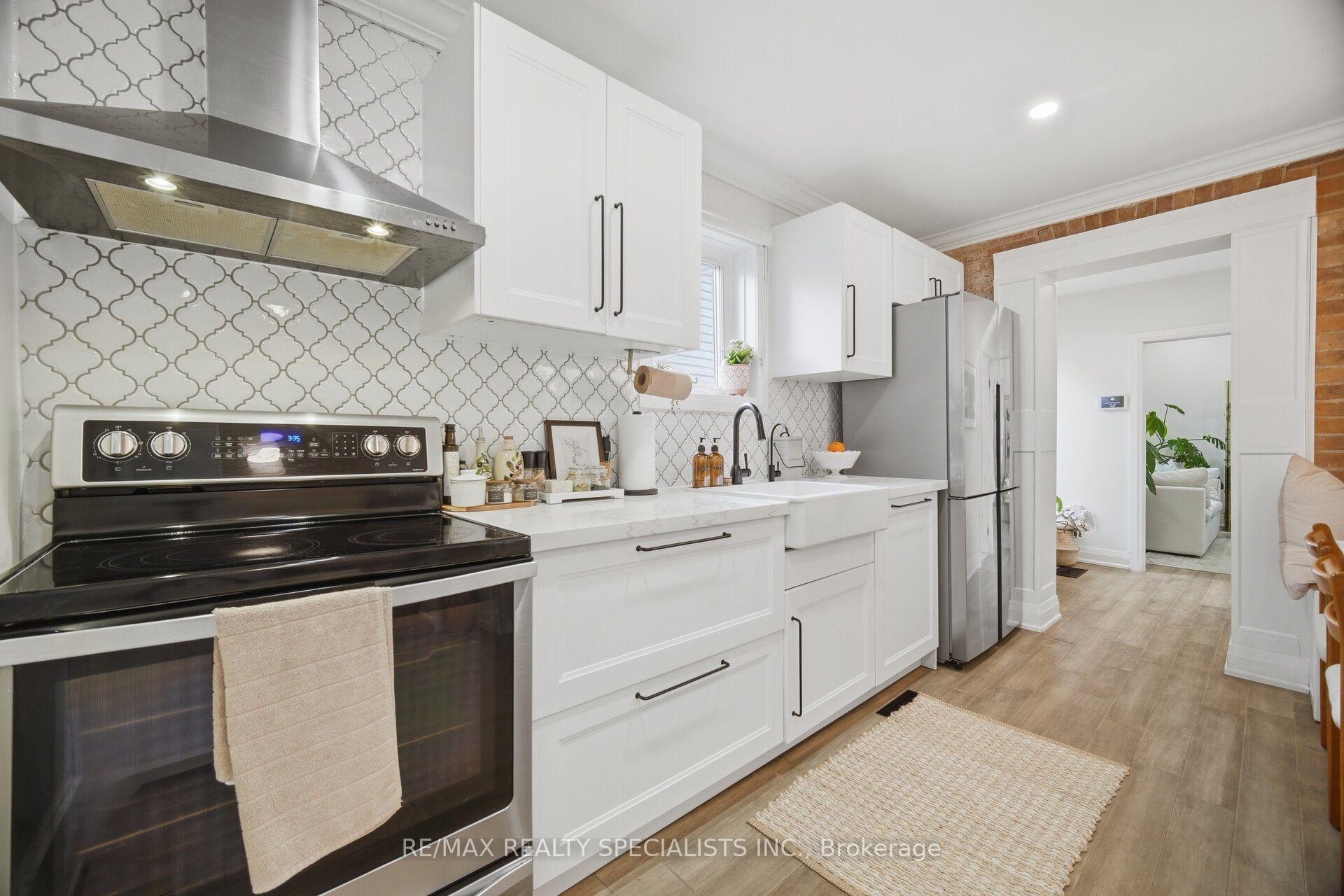 Photo 20 of 146 Campbell Avenue, Hamilton, Crown Point — HOMEH