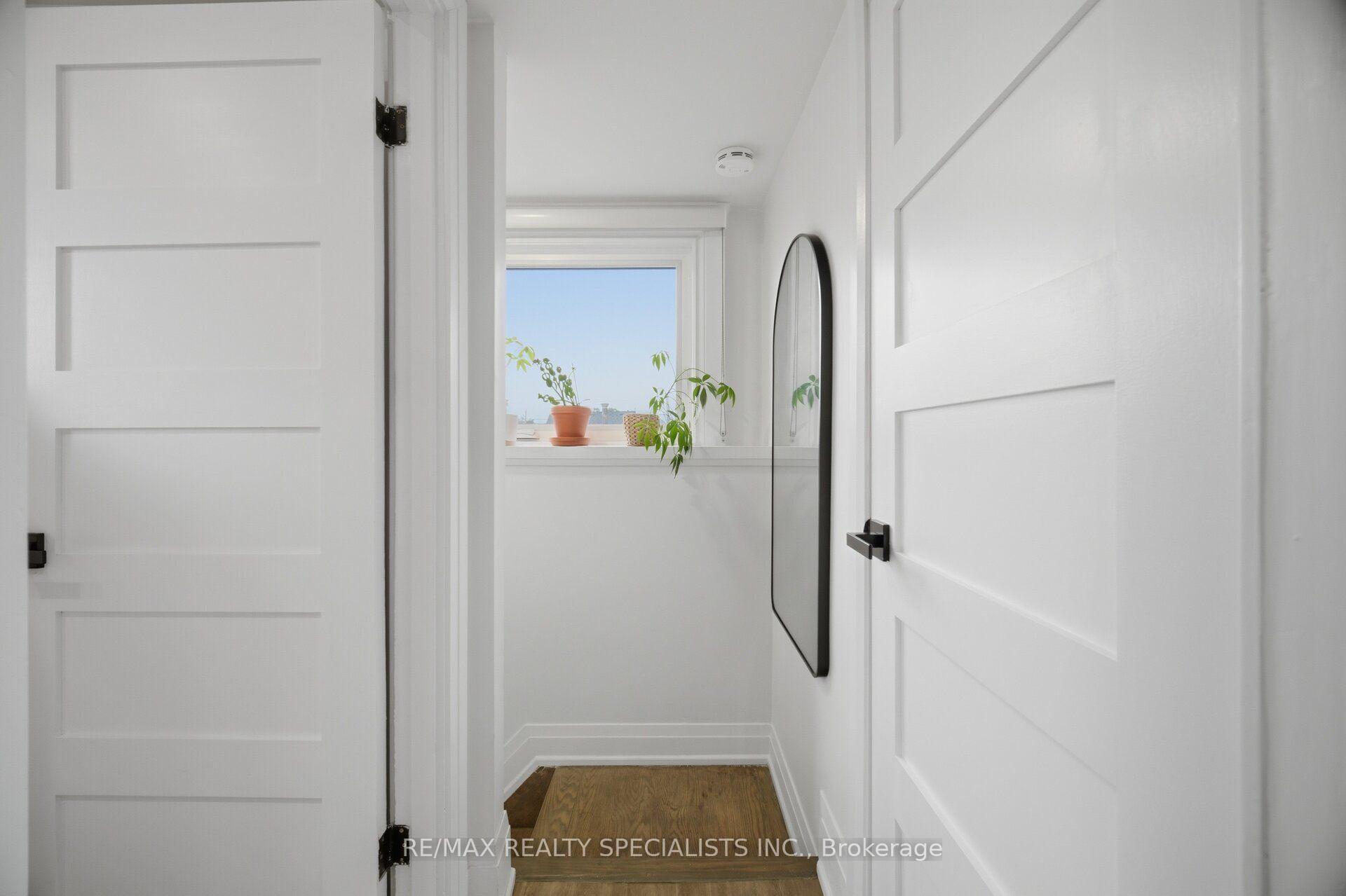Photo 26 of 146 Campbell Avenue, Hamilton, Crown Point — HOMEH