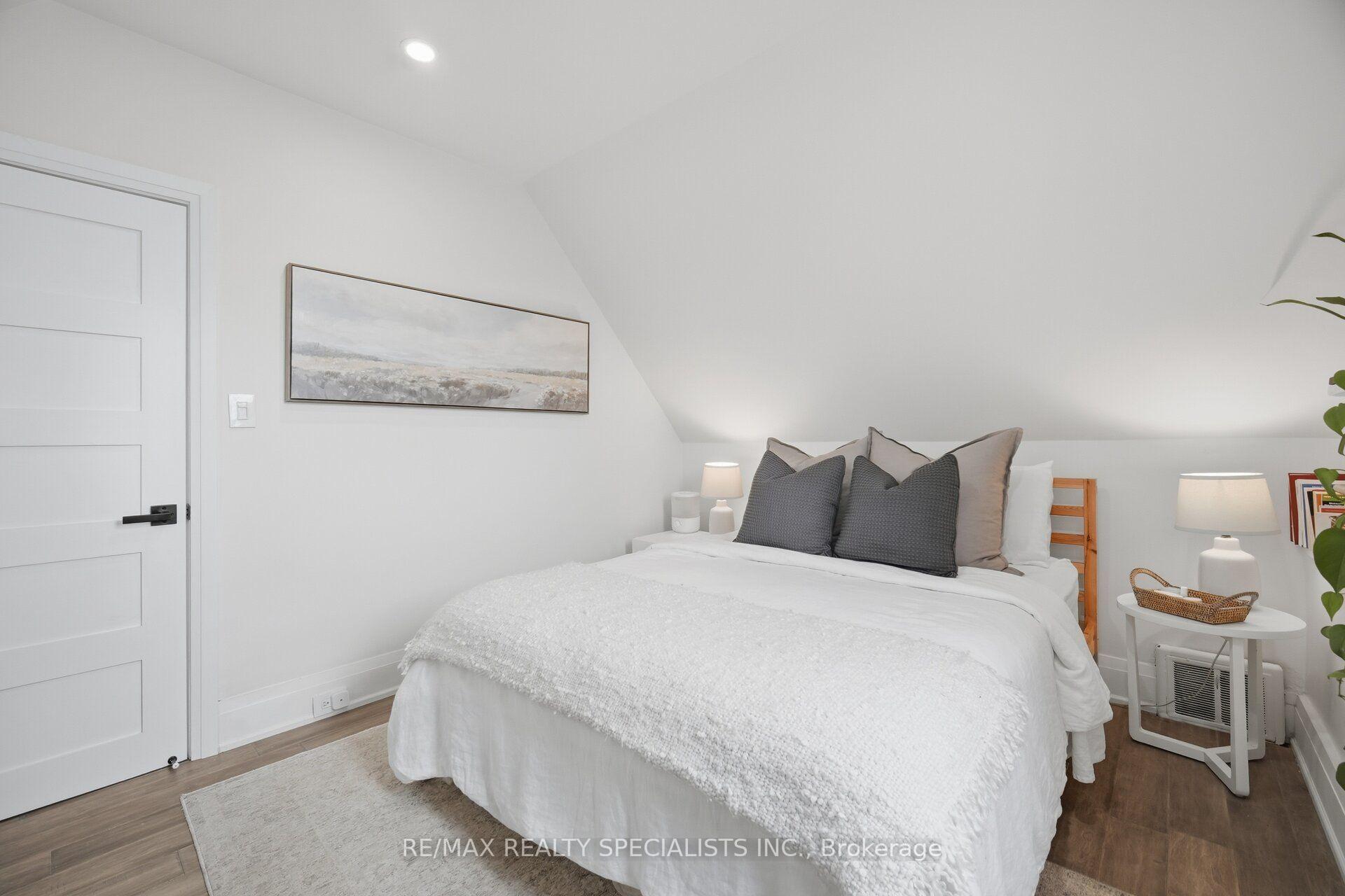 Photo 30 of 146 Campbell Avenue, Hamilton, Crown Point — HOMEH