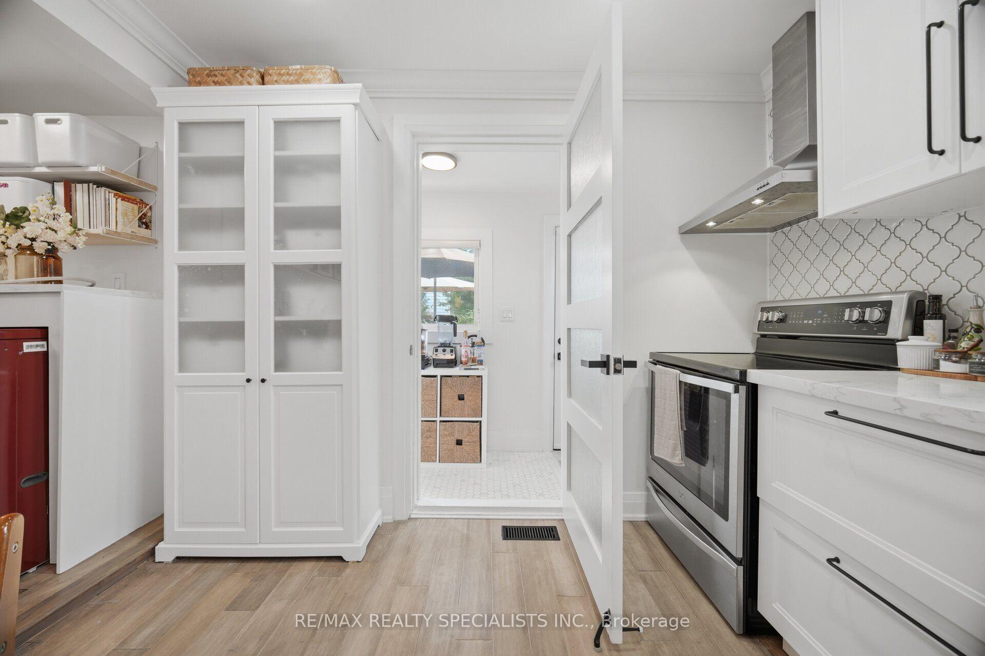 Photo 41 of 146 Campbell Avenue, Hamilton, Crown Point — HOMEH