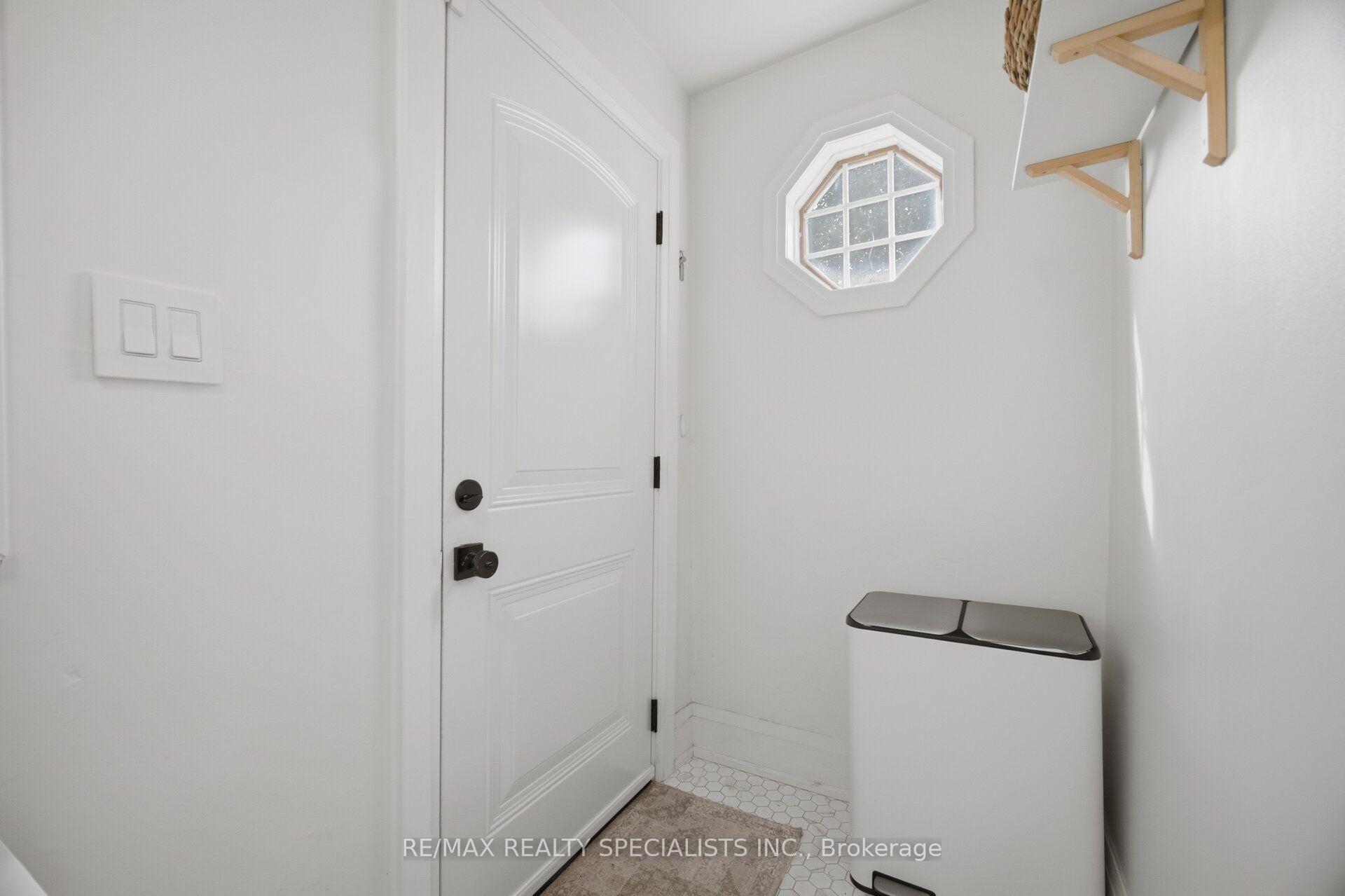 Photo 43 of 146 Campbell Avenue, Hamilton, Crown Point — HOMEH