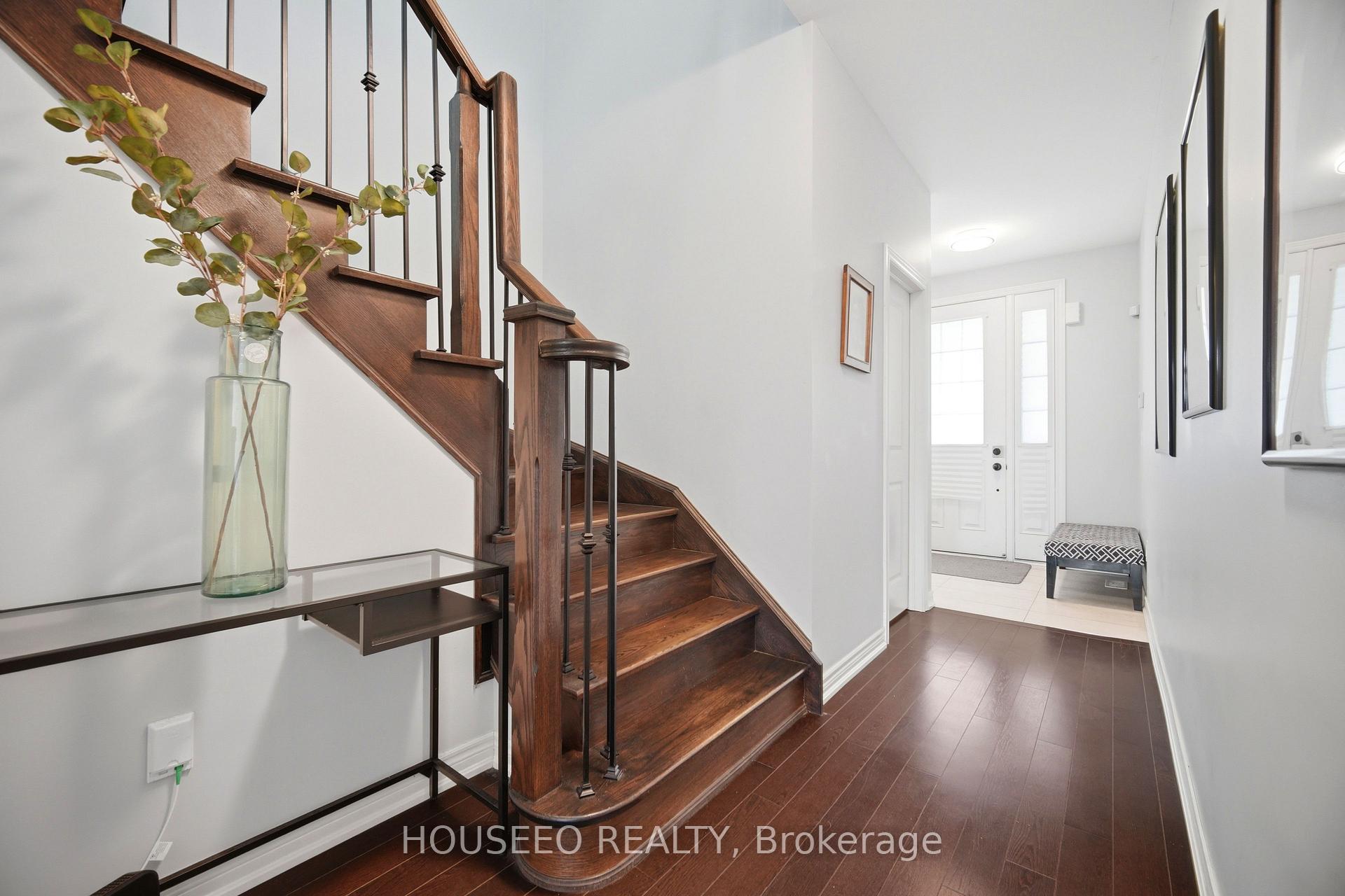 Photo 19 of 74 Fann Drive, Brampton, Northwest Brampton — HOMEH