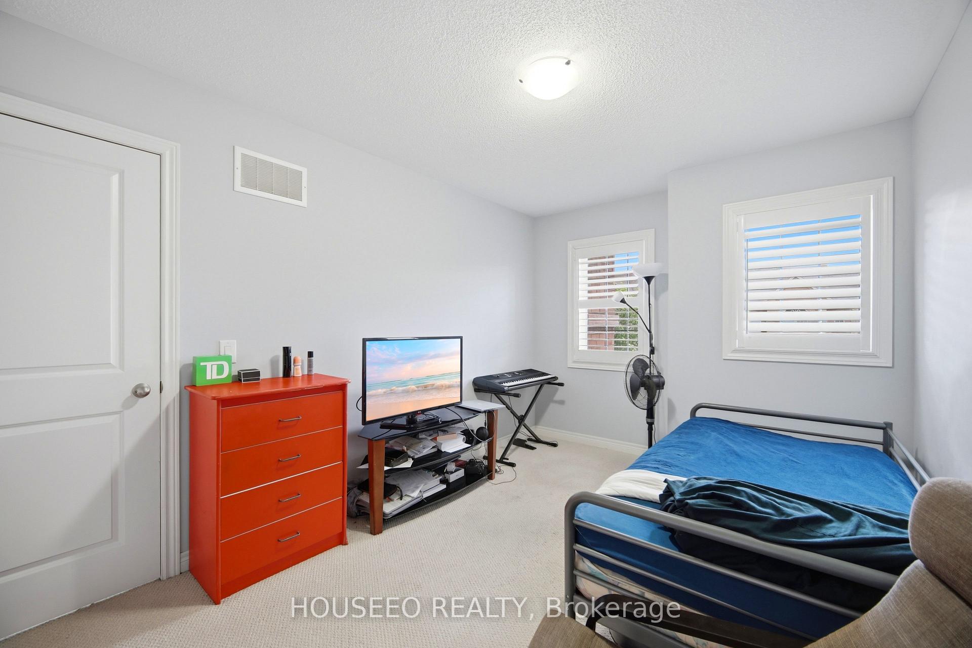 Photo 28 of 74 Fann Drive, Brampton, Northwest Brampton — HOMEH