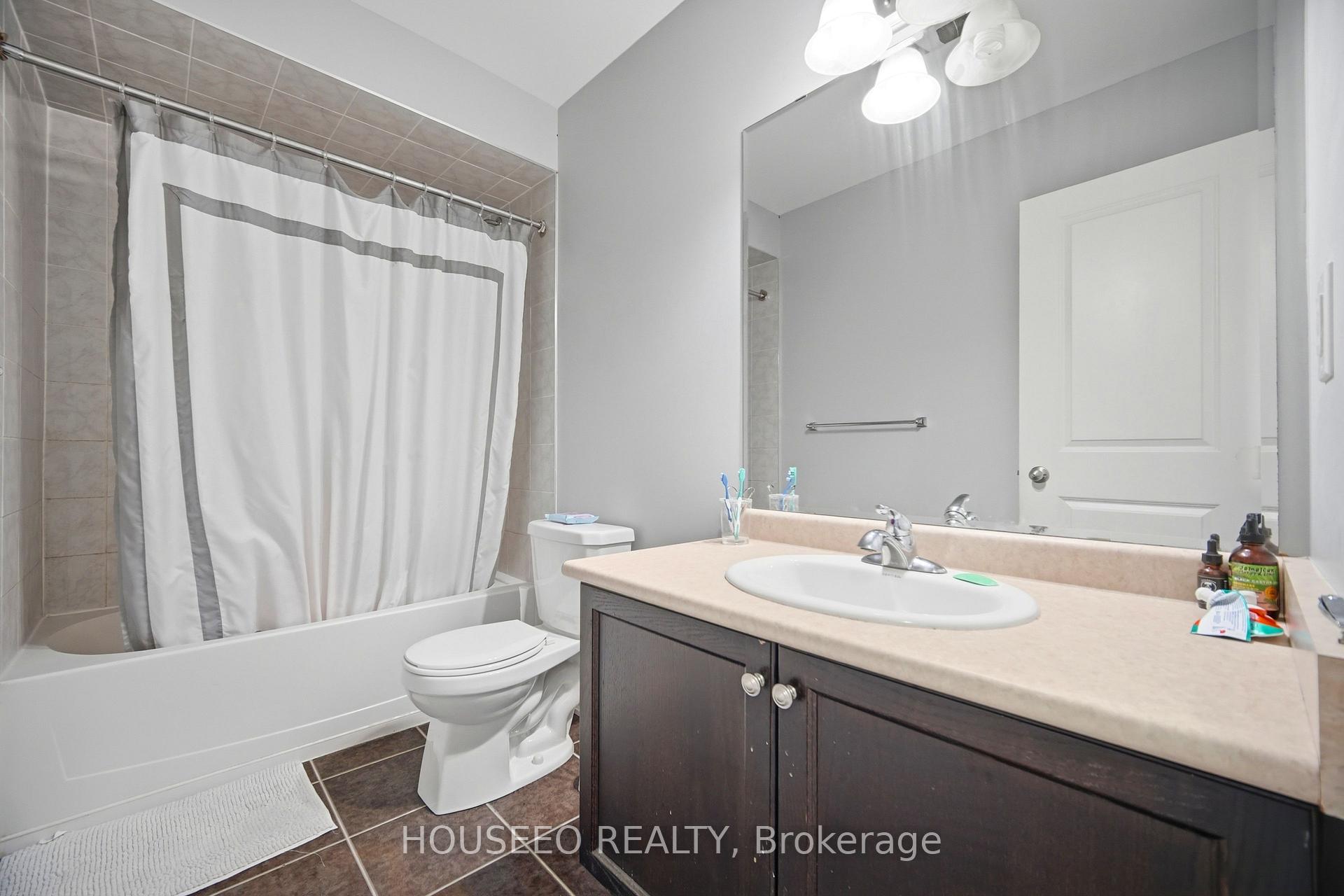 Photo 31 of 74 Fann Drive, Brampton, Northwest Brampton — HOMEH