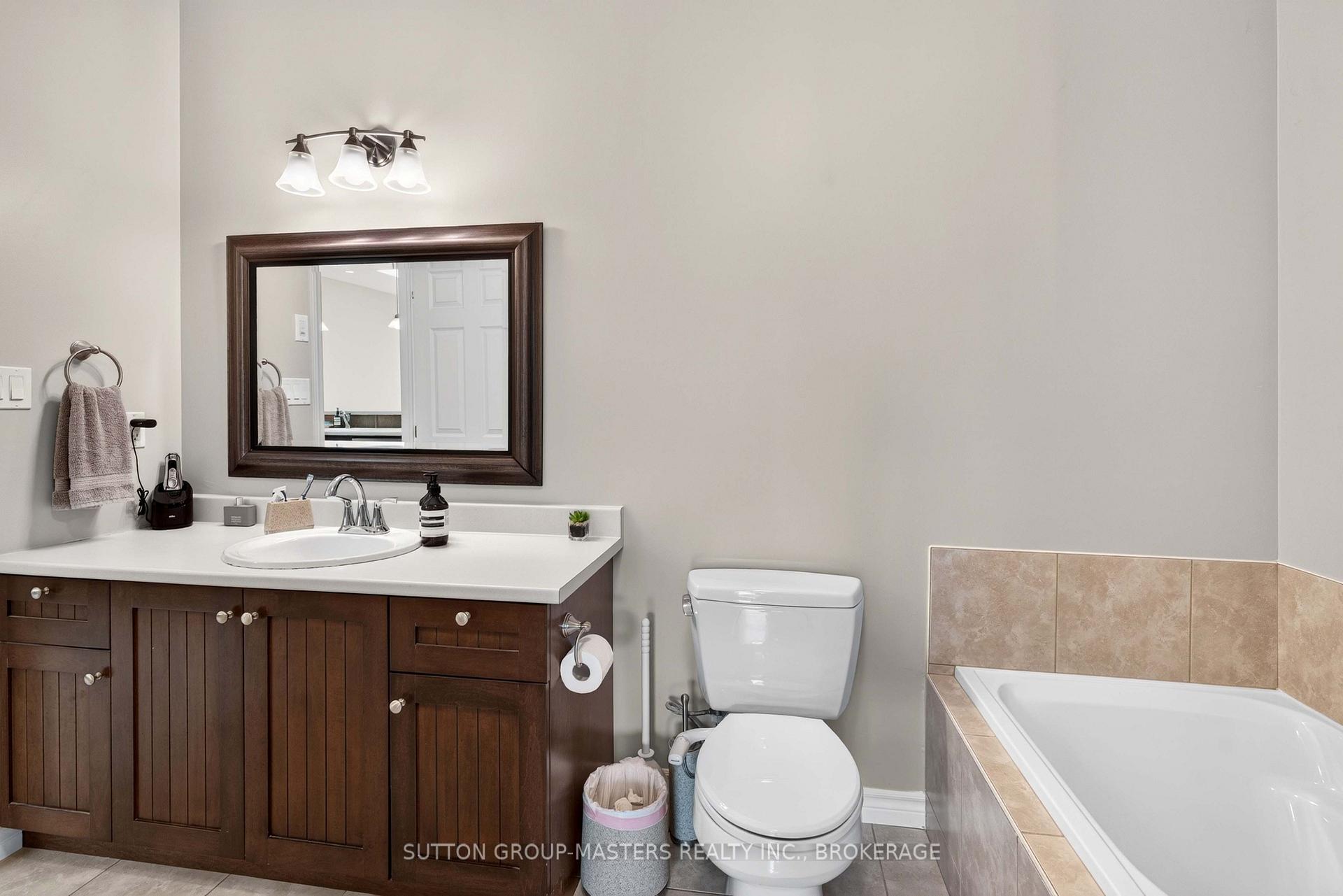 Photo 17 of 1179 Crossfield Avenue, Kingston, City Northwest — HOMEH