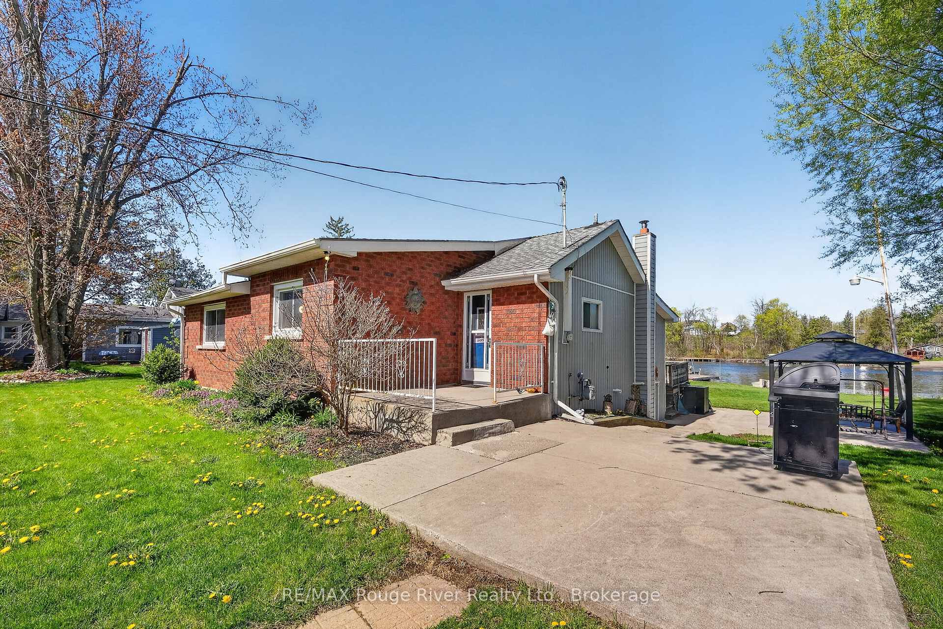 Photo 2 of 169 Cedar Drive, Trent Hills, Hastings — HOMEH
