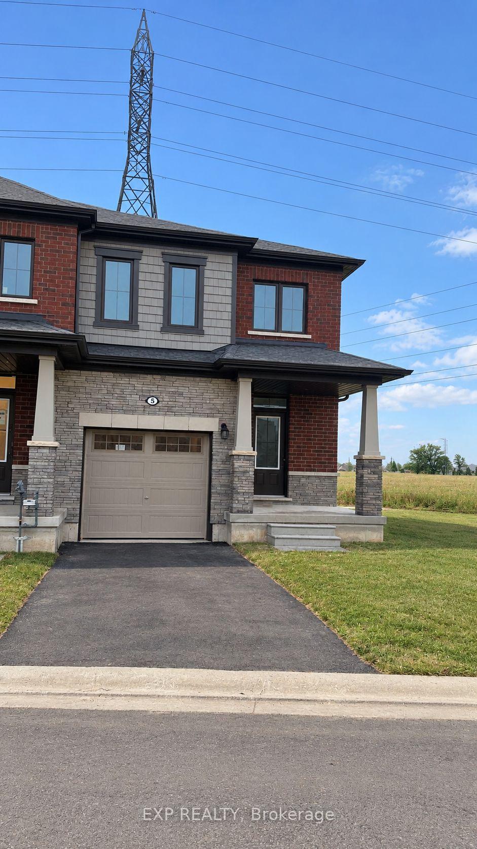 Front of Unit 5, 15 Peach Street