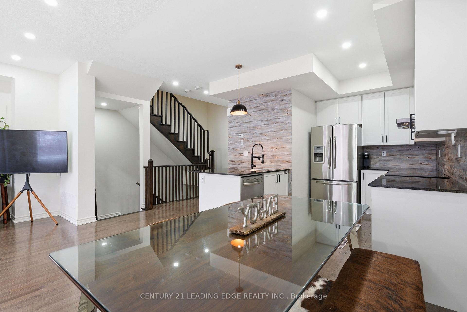 Photo 12 of 12 Coppini Lane, Ajax, South East — HOMEH
