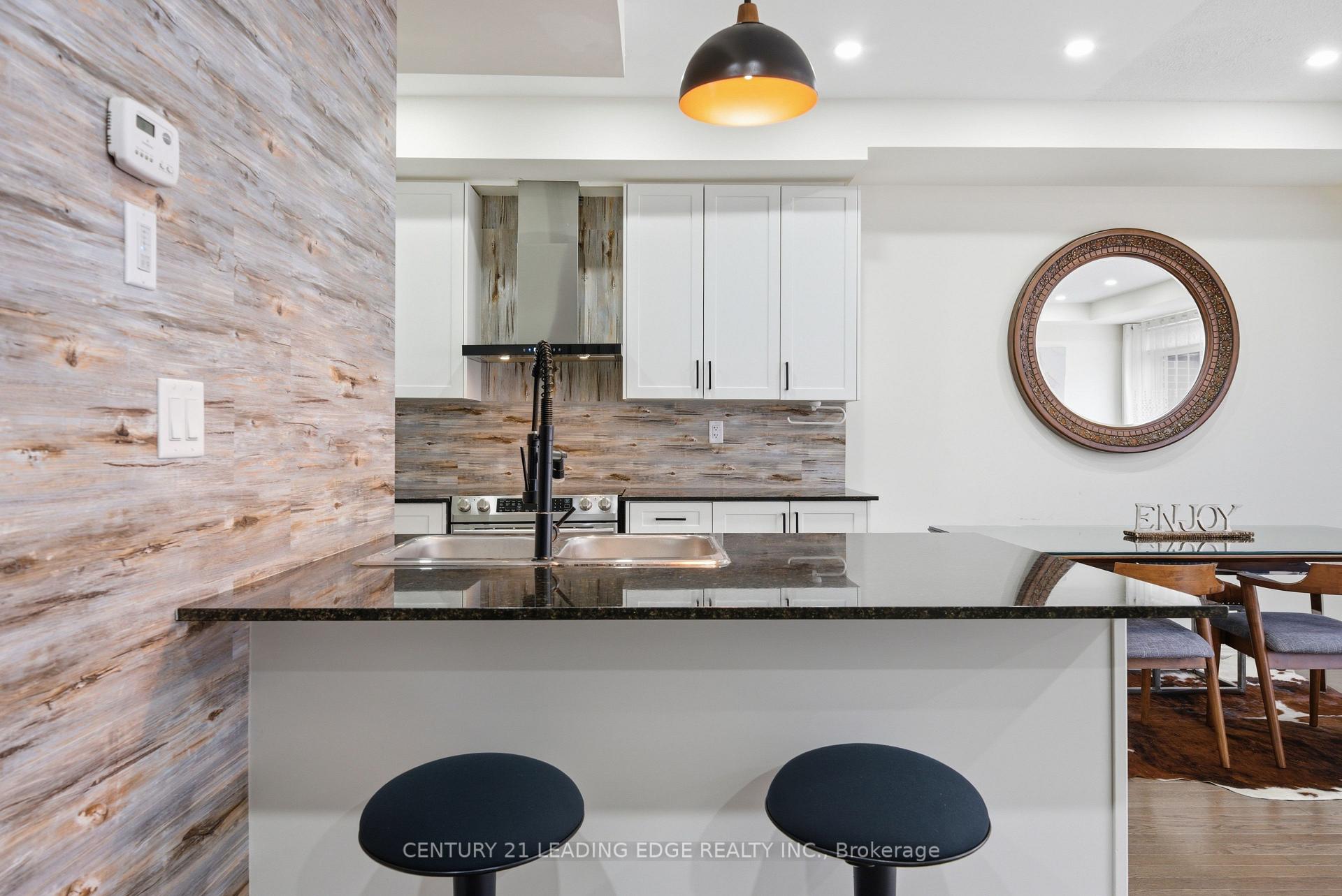 Photo 15 of 12 Coppini Lane, Ajax, South East — HOMEH