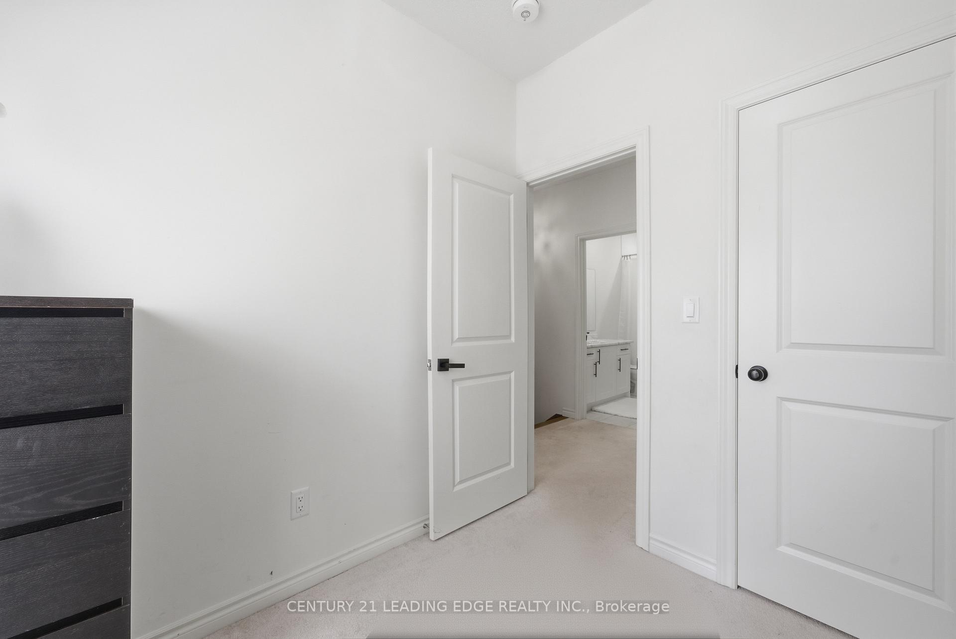 Photo 18 of 12 Coppini Lane, Ajax, South East — HOMEH