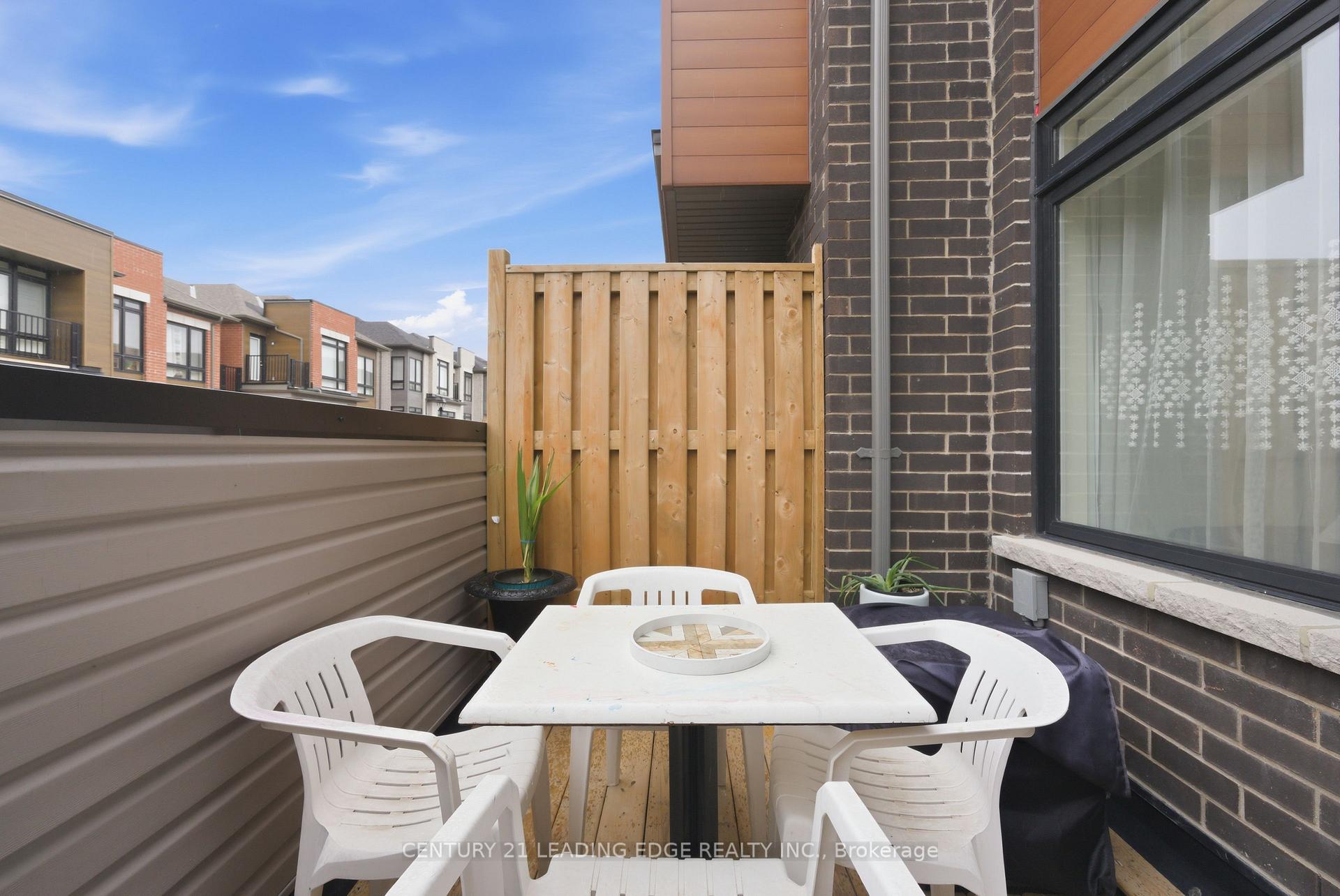 Photo 28 of 12 Coppini Lane, Ajax, South East — HOMEH