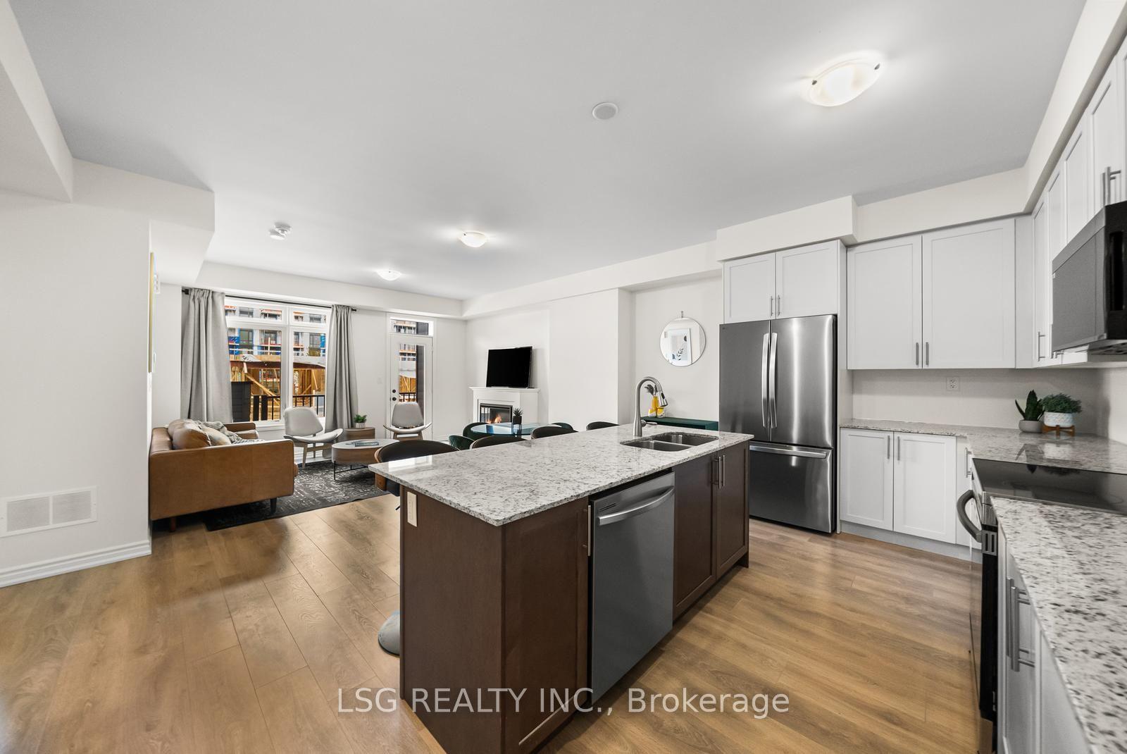 Photo 9 of 153 Blick Crescent, Aurora, Bayview Wellington — HOMEH