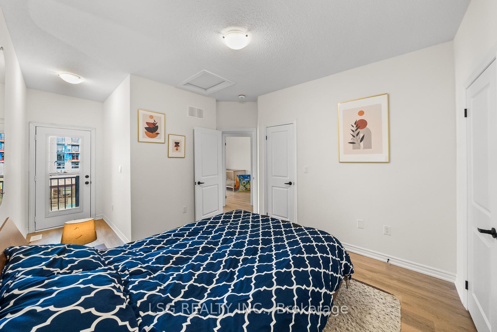 Photo 31 of 153 Blick Crescent, Aurora, Bayview Wellington — HOMEH