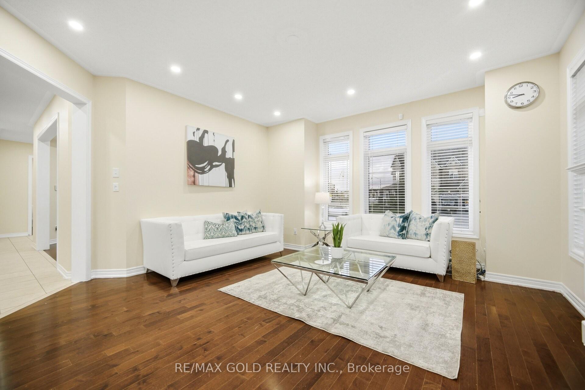 Photo 16 of 49 Squire Ellis Drive, Brampton, Toronto Gore Rural Estate — HOMEH