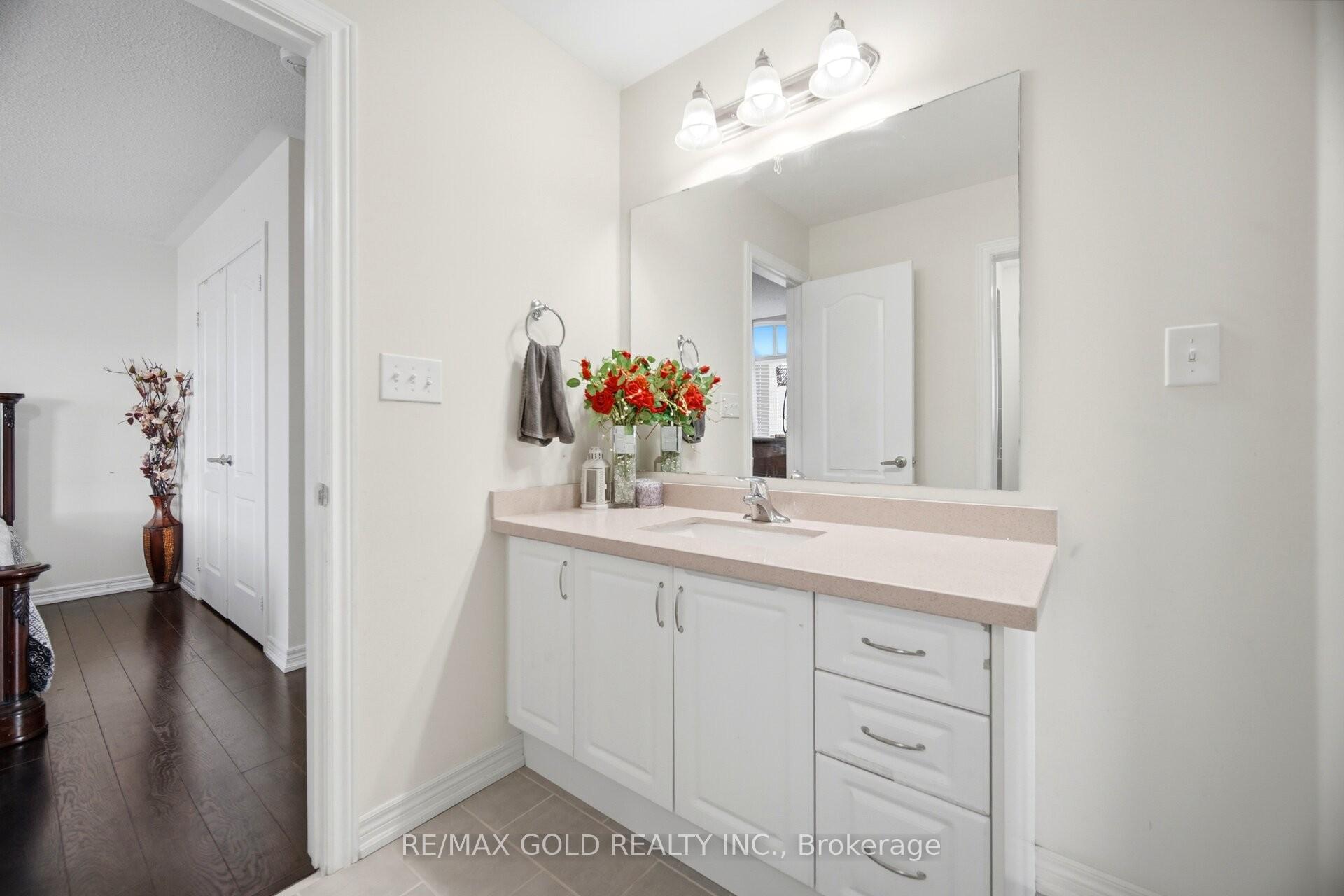 Photo 24 of 49 Squire Ellis Drive, Brampton, Toronto Gore Rural Estate — HOMEH