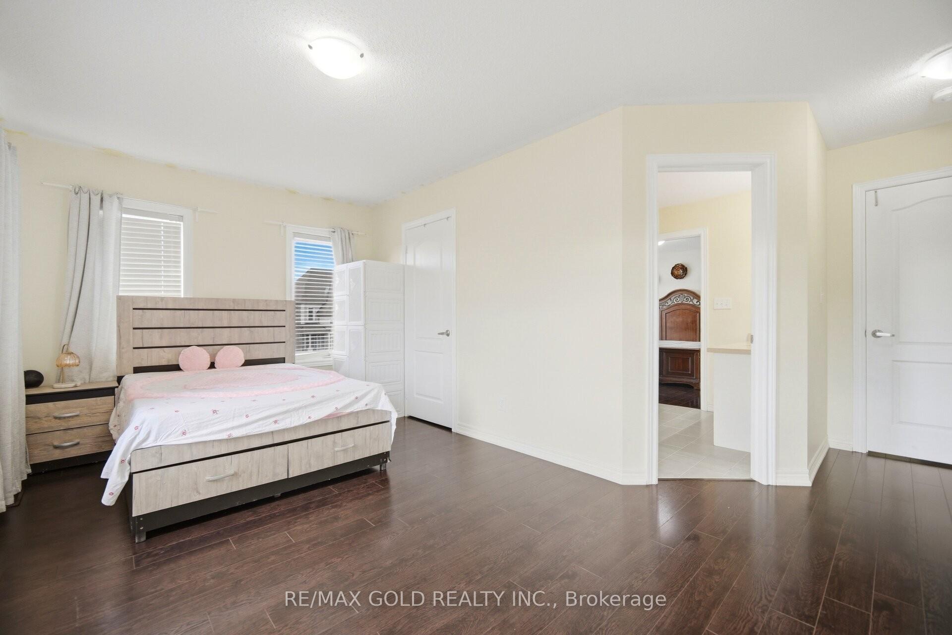 Photo 25 of 49 Squire Ellis Drive, Brampton, Toronto Gore Rural Estate — HOMEH