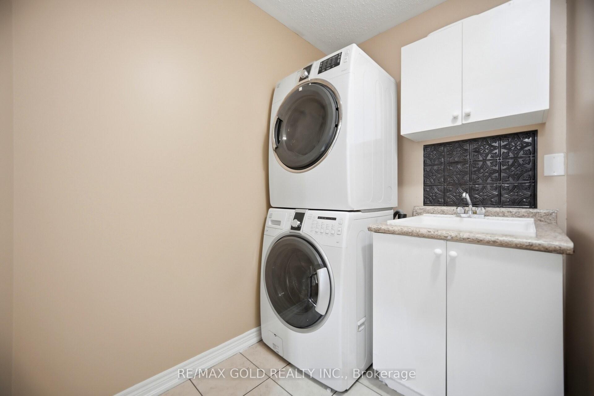 Photo 30 of 49 Squire Ellis Drive, Brampton, Toronto Gore Rural Estate — HOMEH