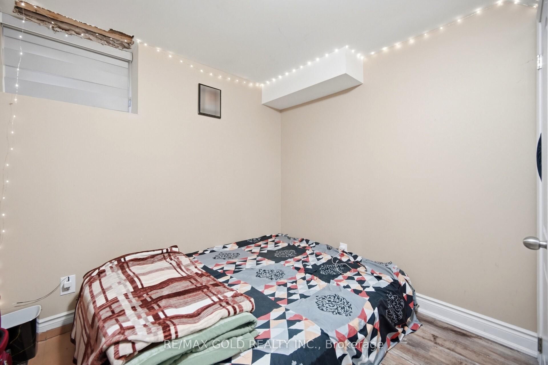 Photo 34 of 49 Squire Ellis Drive, Brampton, Toronto Gore Rural Estate — HOMEH
