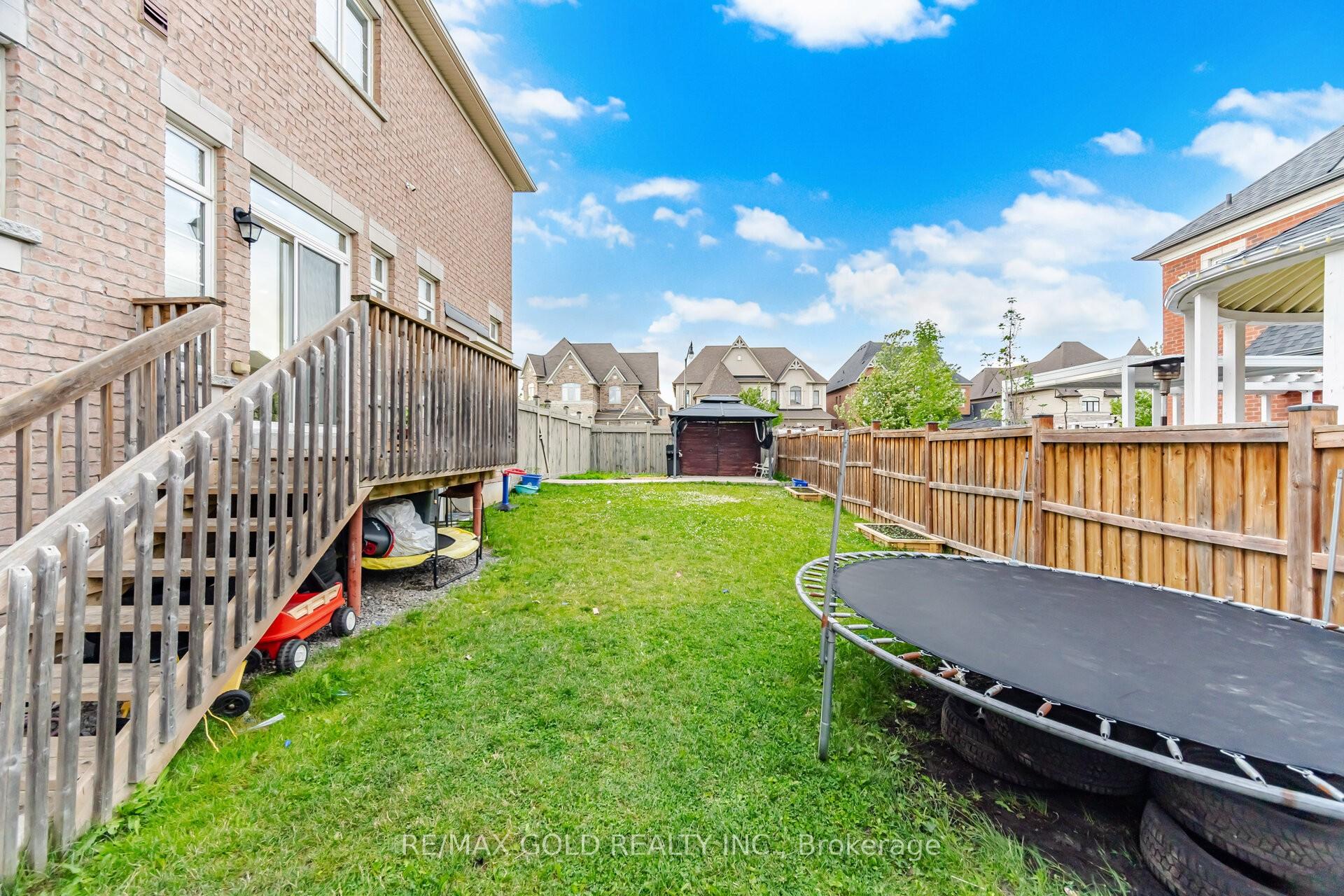 Photo 35 of 49 Squire Ellis Drive, Brampton, Toronto Gore Rural Estate — HOMEH