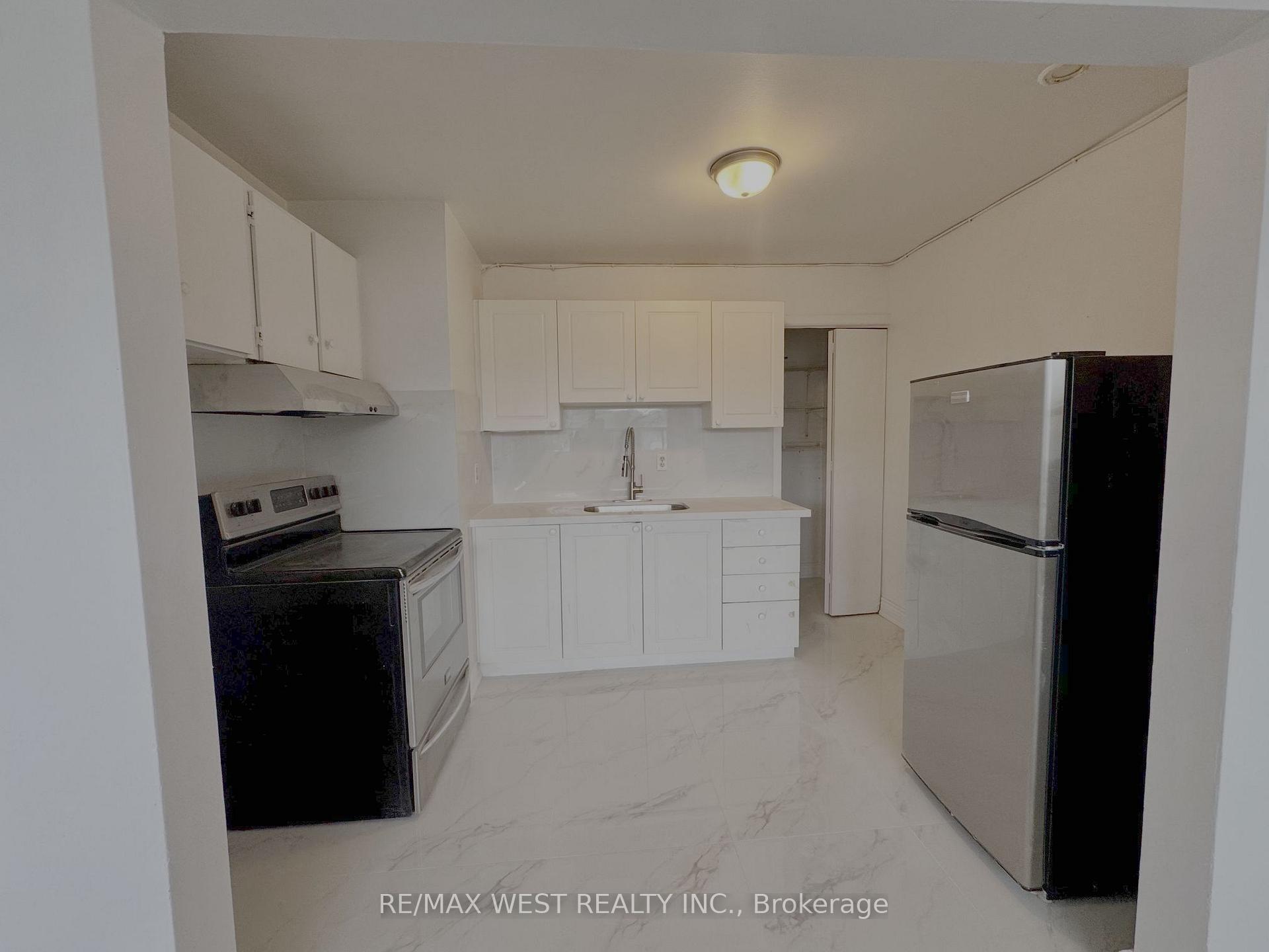 Photo 3 of 1687 St Clair Avenue W, Toronto, Weston-Pellam Park — HOMEH