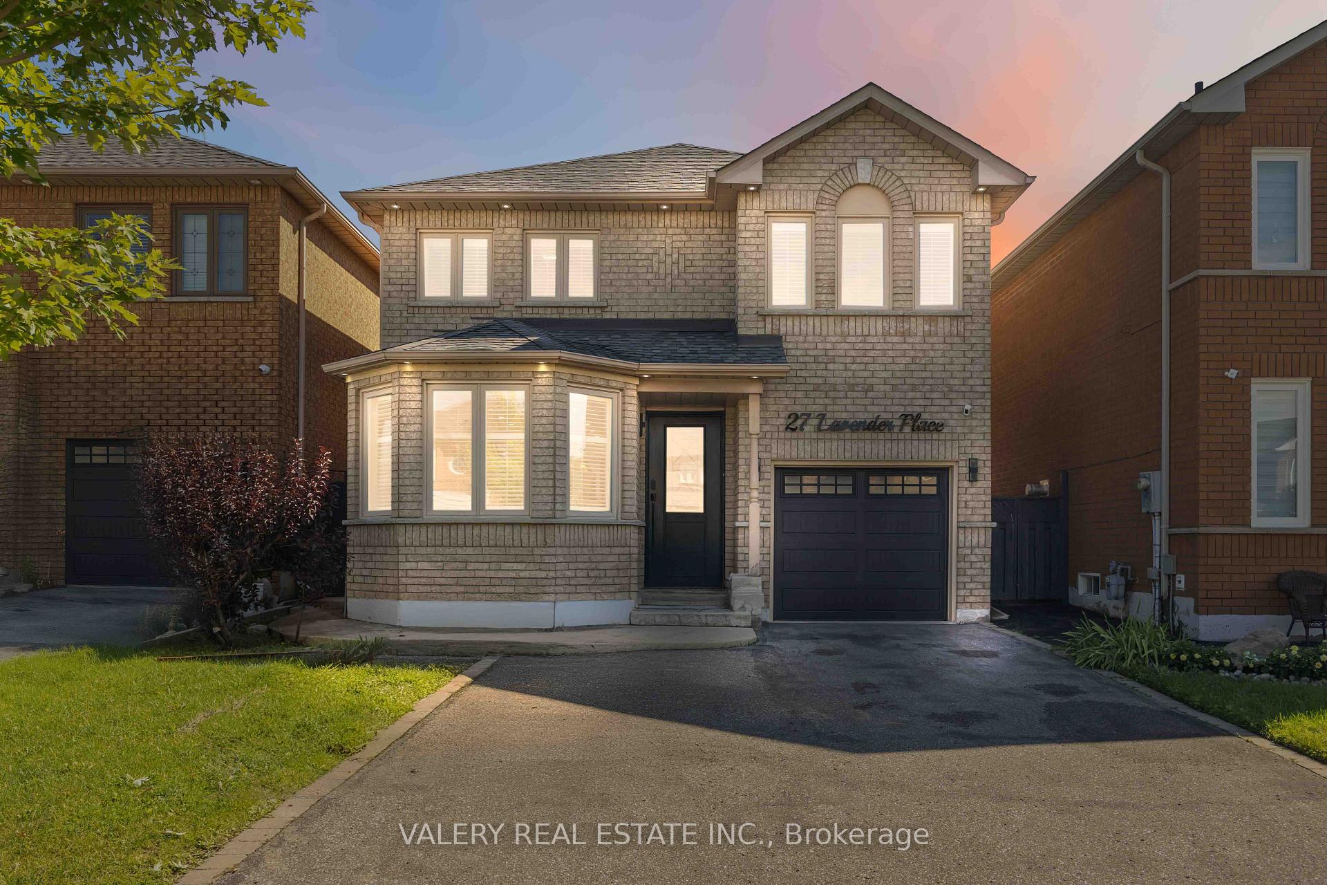 Front of 27 Lavender Place