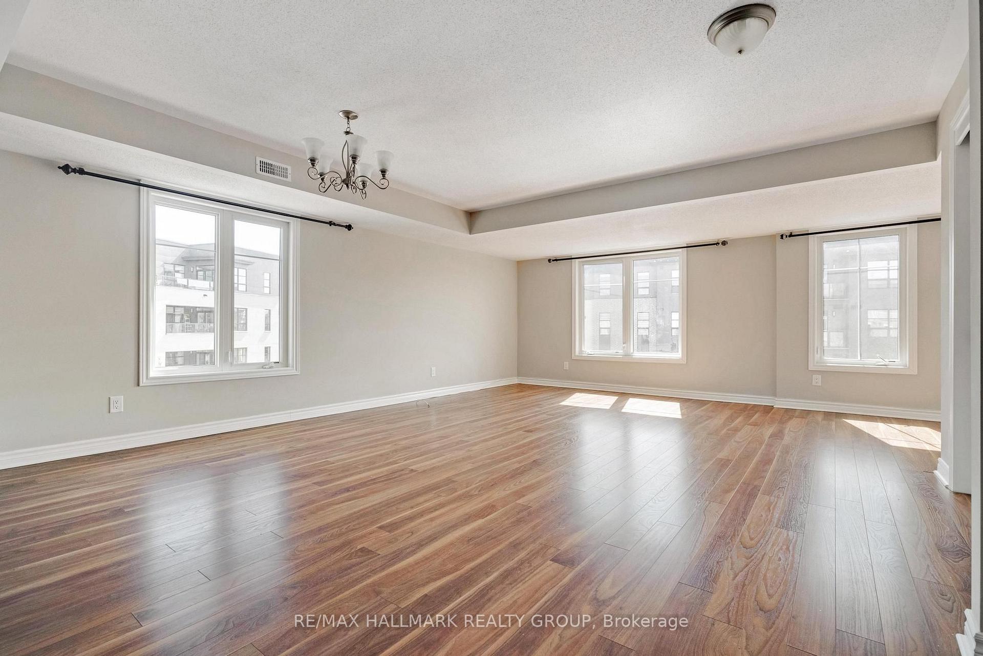Photo 4 of 255B Titanium Private, Ottawa, Convent Glen North — HOMEH