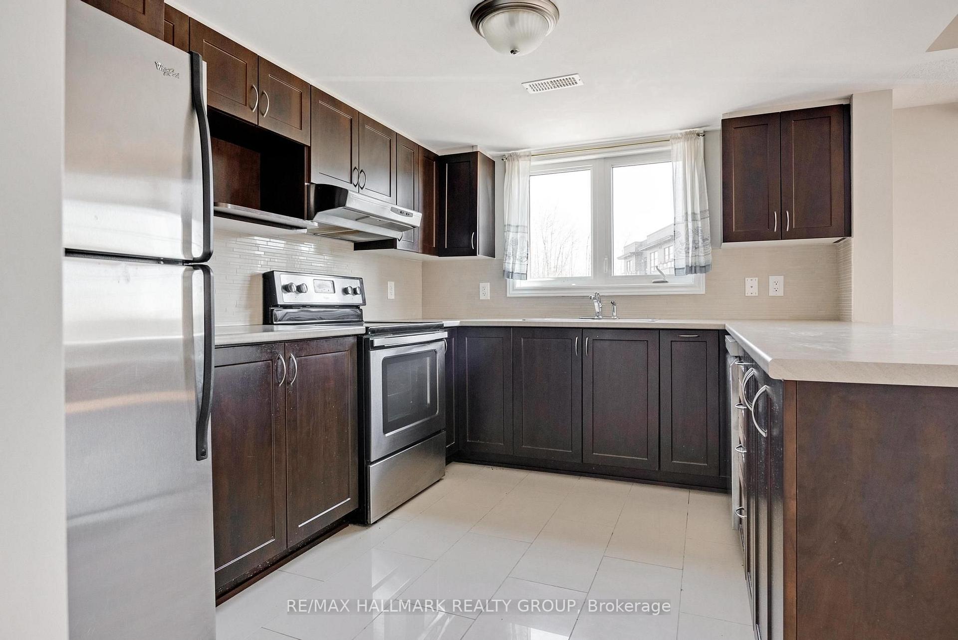 Photo 10 of 255B Titanium Private, Ottawa, Convent Glen North — HOMEH