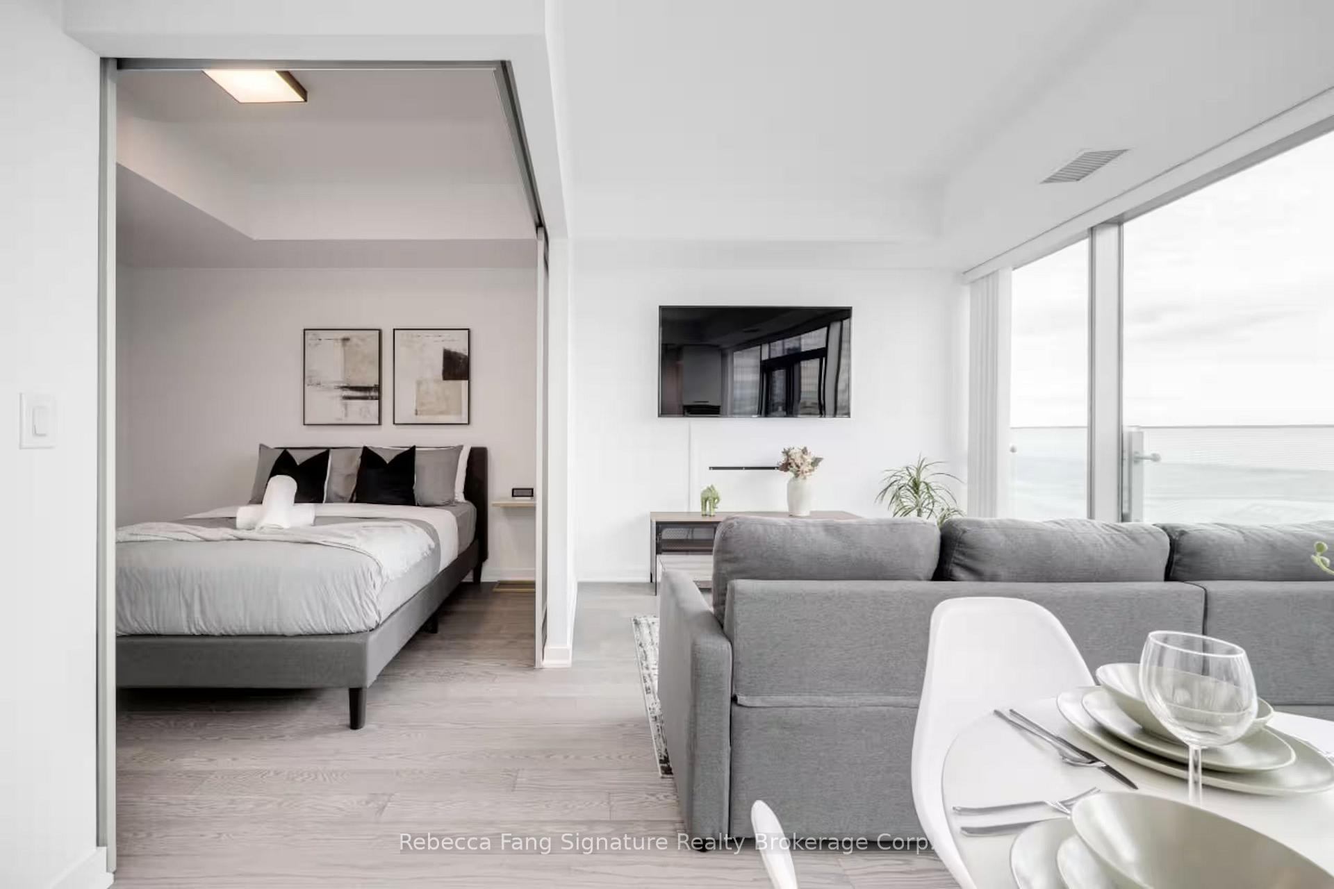 Photo 34 of Unit 3206, 12 York Street, Toronto, Waterfront Communities — HOMEH