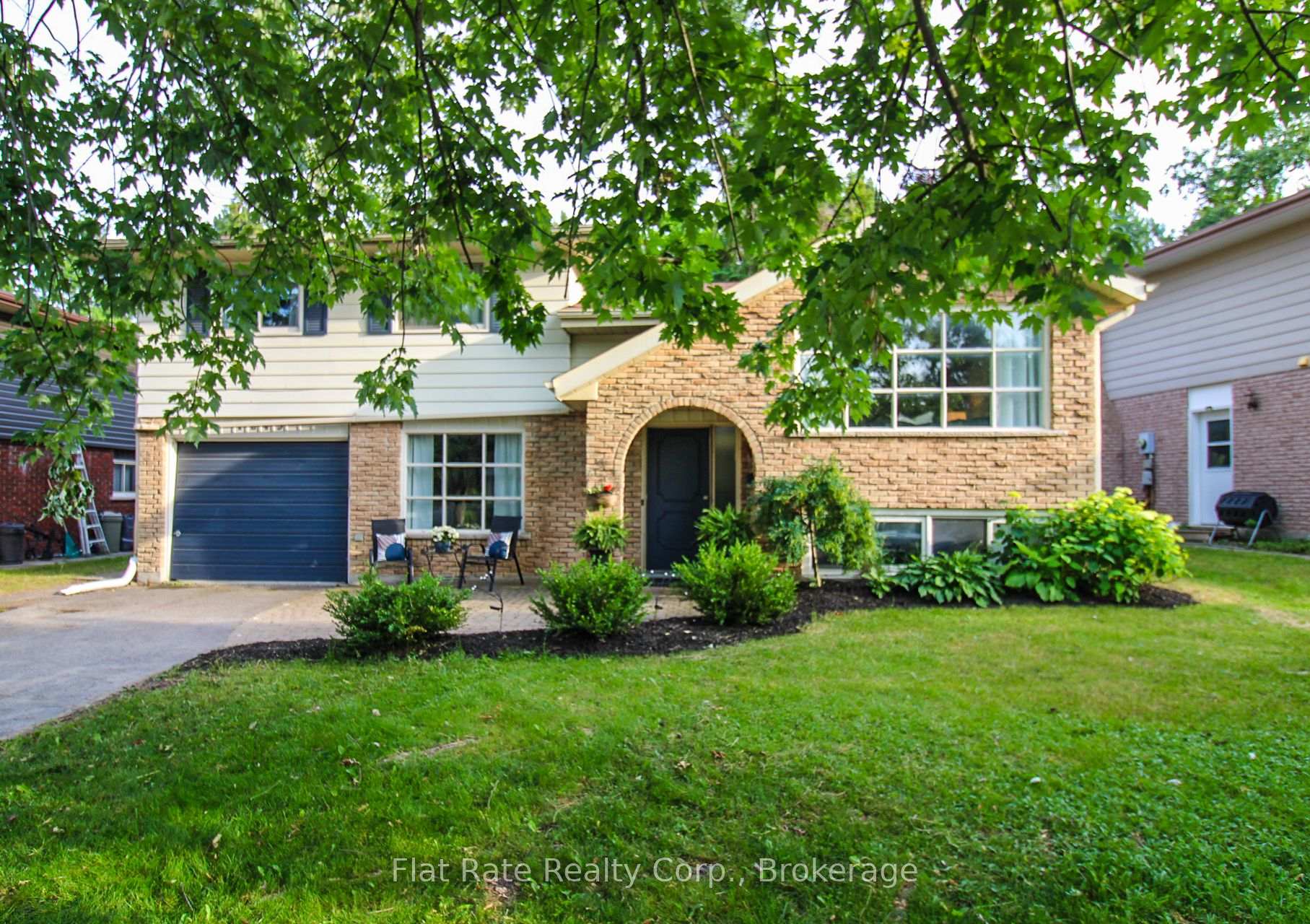 Photo 2 of 1243 Bridle Drive, Peterborough, Monaghan Ward 2 — HOMEH