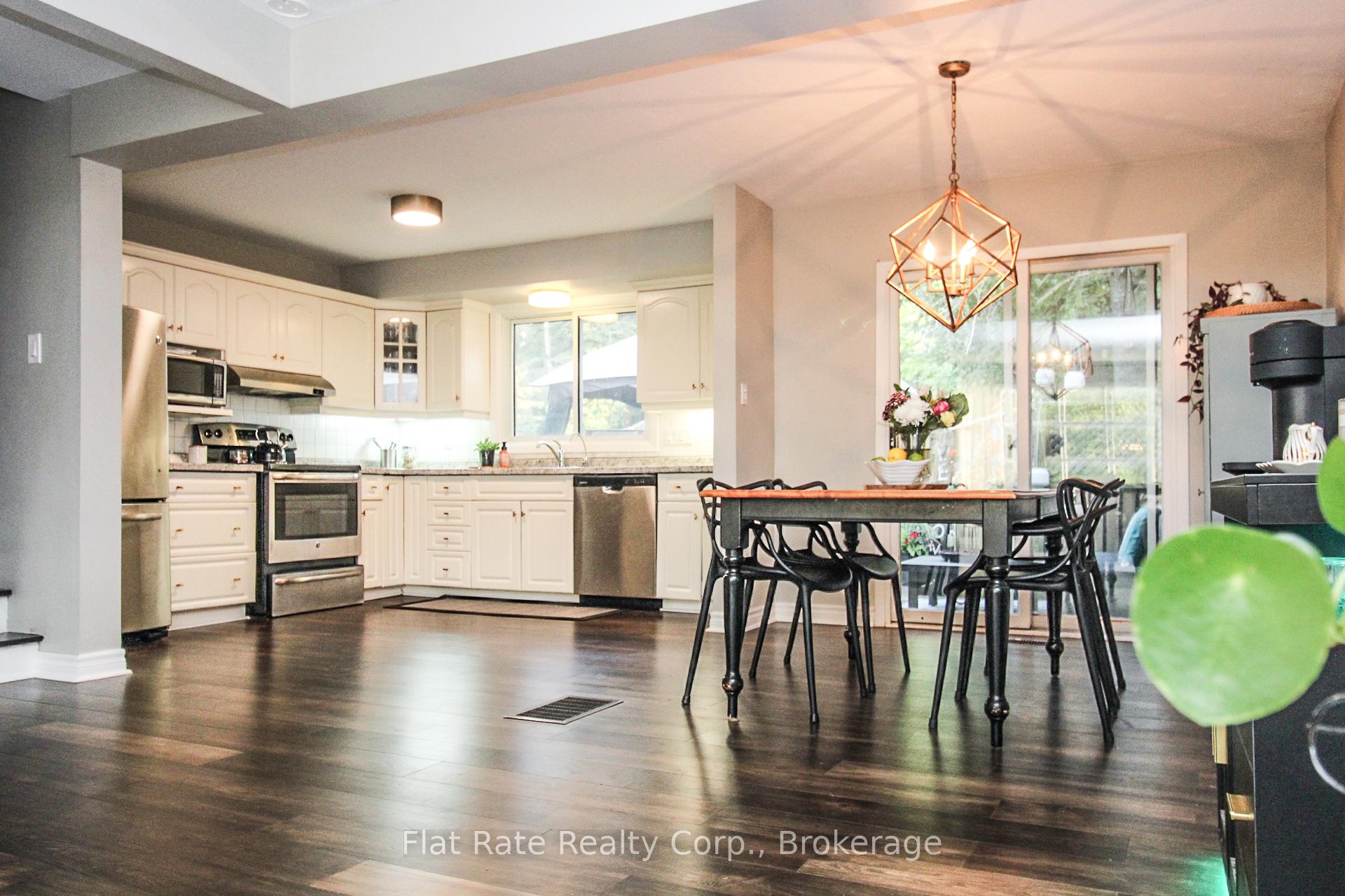 Photo 8 of 1243 Bridle Drive, Peterborough, Monaghan Ward 2 — HOMEH