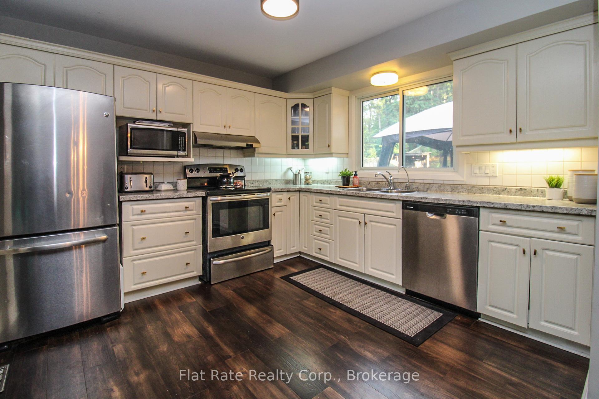 Photo 11 of 1243 Bridle Drive, Peterborough, Monaghan Ward 2 — HOMEH