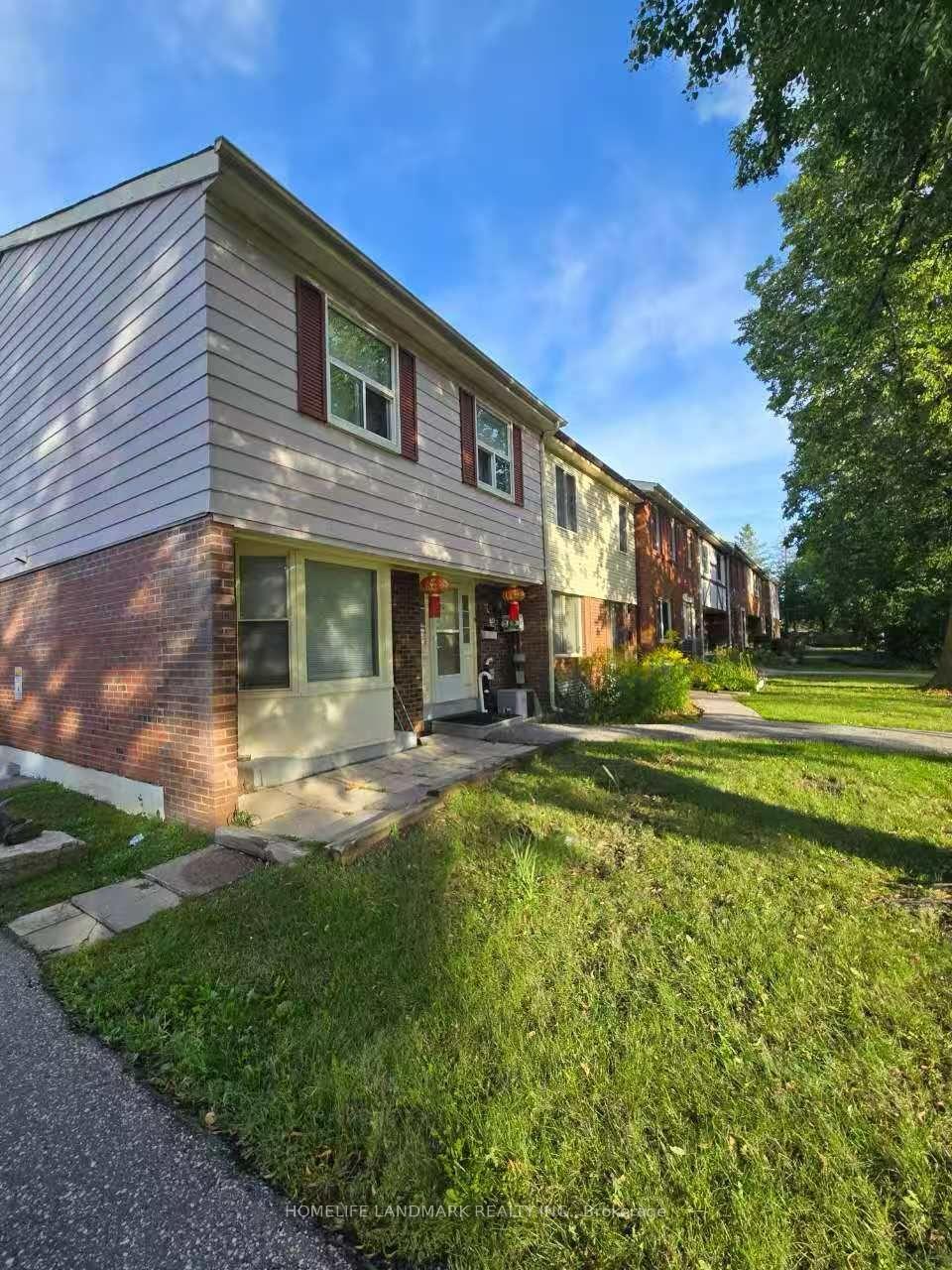 Front of Unit BSM 24, 1500 Sandhurst Circle