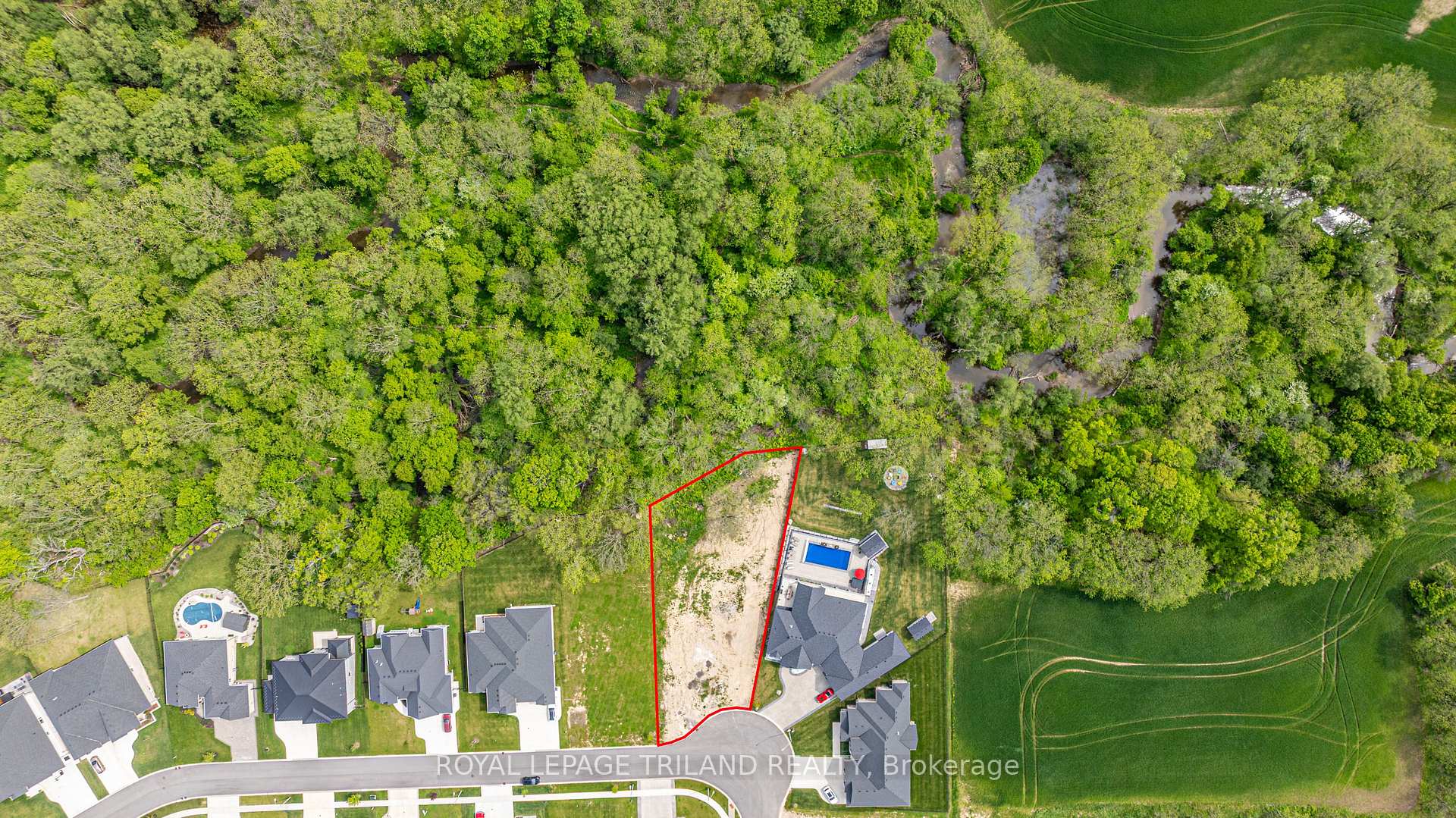 Photo 2 of 177 Kettle Creek Drive, Central Elgin, Belmont — HOMEH