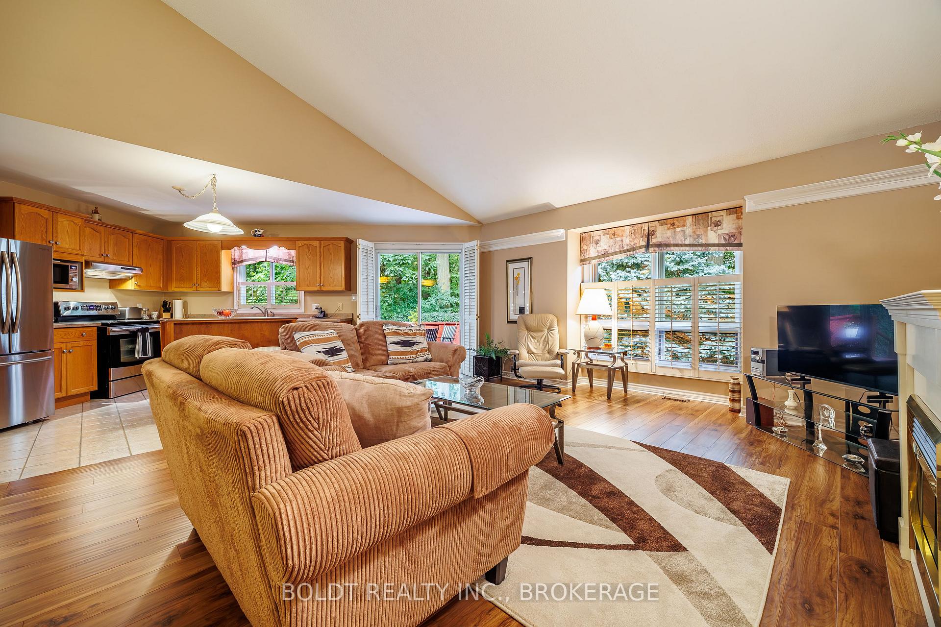 Photo 6 of Unit 10, 7370 Monastery Drive, Niagara Falls, Mt. Carmel — HOMEH