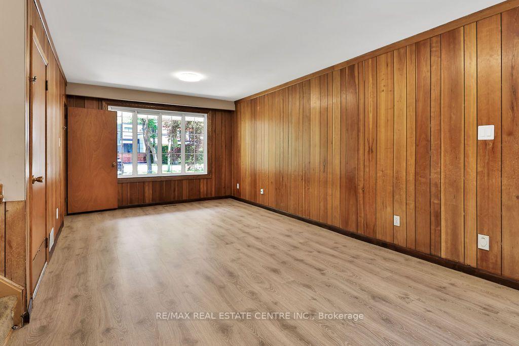 Photo 16 of 1366 Aldo Drive, Mississauga, Lorne Park — HOMEH