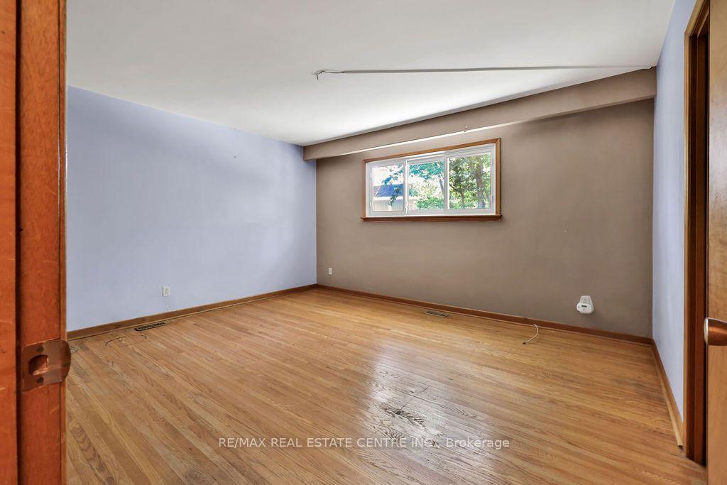 Photo 24 of 1366 Aldo Drive, Mississauga, Lorne Park — HOMEH