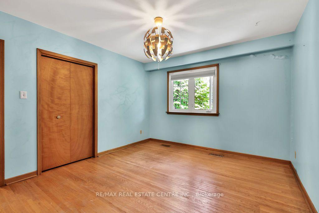 Photo 27 of 1366 Aldo Drive, Mississauga, Lorne Park — HOMEH