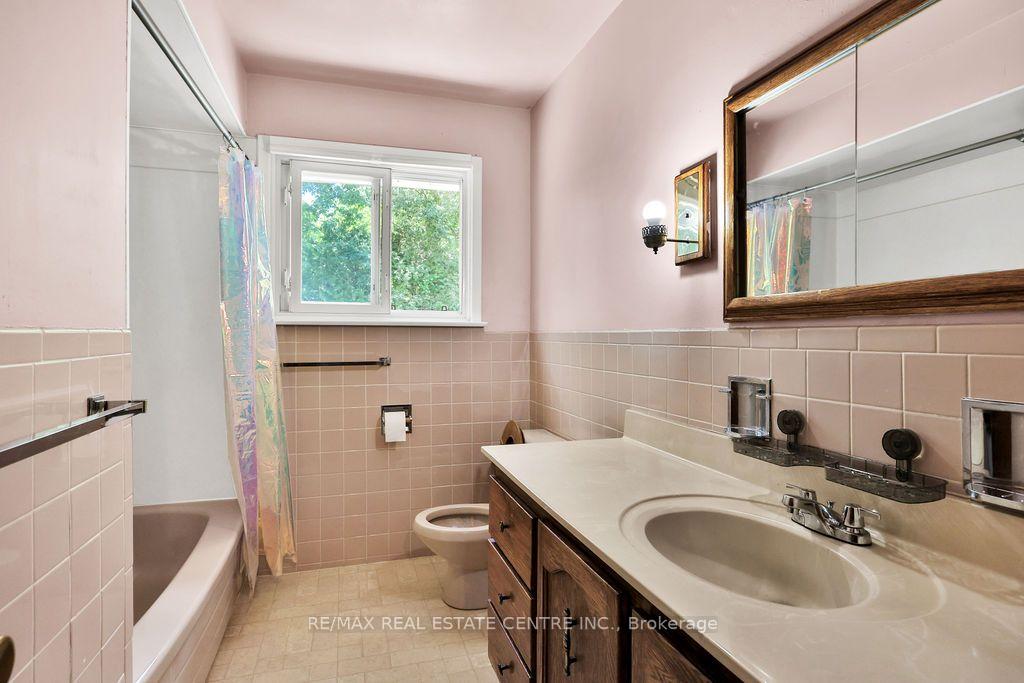 Photo 30 of 1366 Aldo Drive, Mississauga, Lorne Park — HOMEH