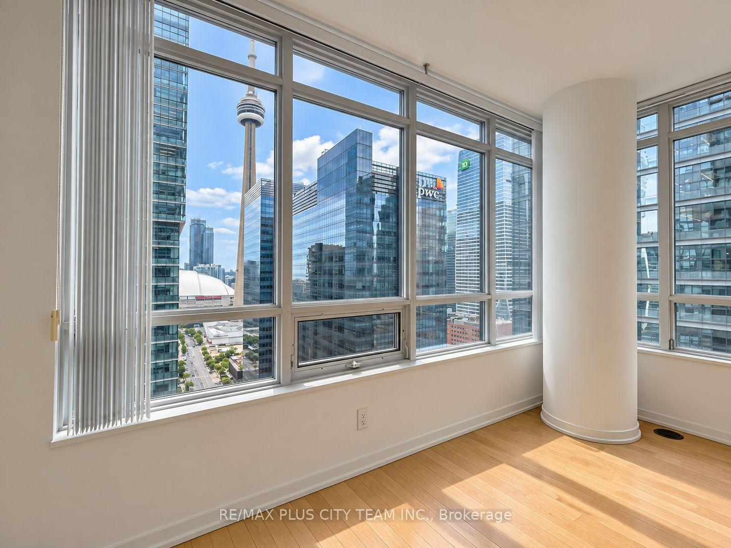 Photo 2 of Unit 2605, 65 Bremner Boulevard, Toronto, Waterfront Communities — HOMEH