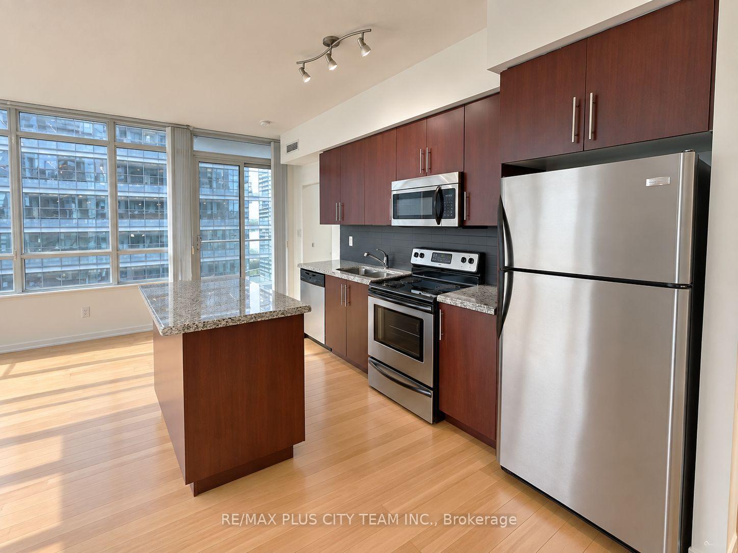 Photo 5 of Unit 2605, 65 Bremner Boulevard, Toronto, Waterfront Communities — HOMEH