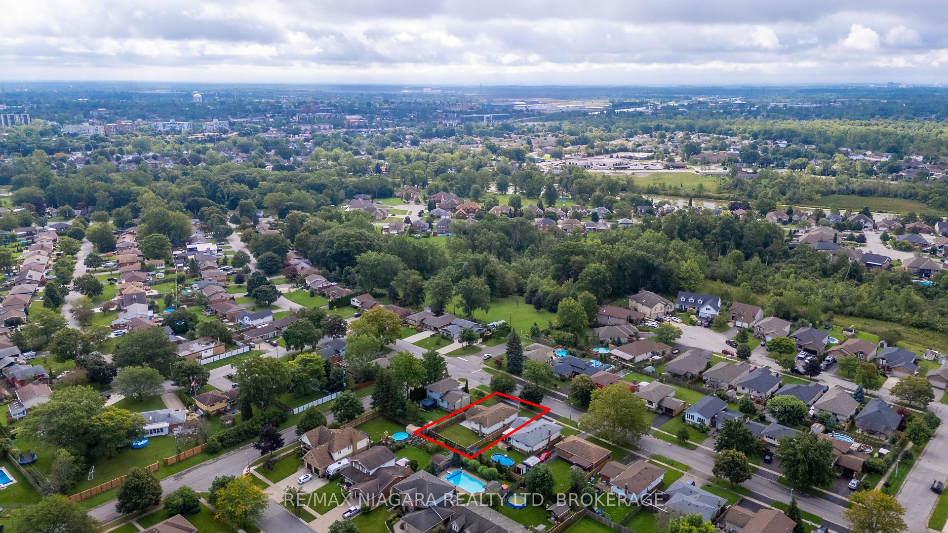Photo 39 of 48 Endicott Terrace, Welland, Prince Charles — HOMEH