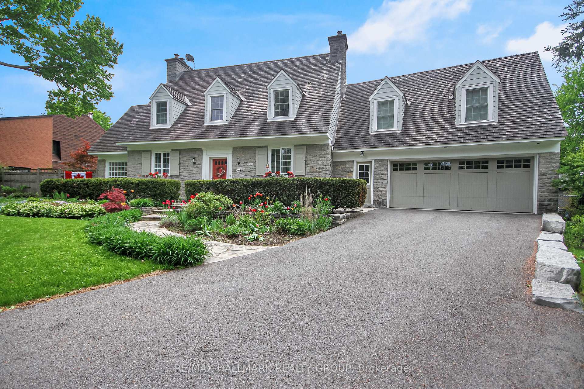 Photo 1 of 550 Piccadilly Avenue, Ottawa, Ottawa West — HOMEH