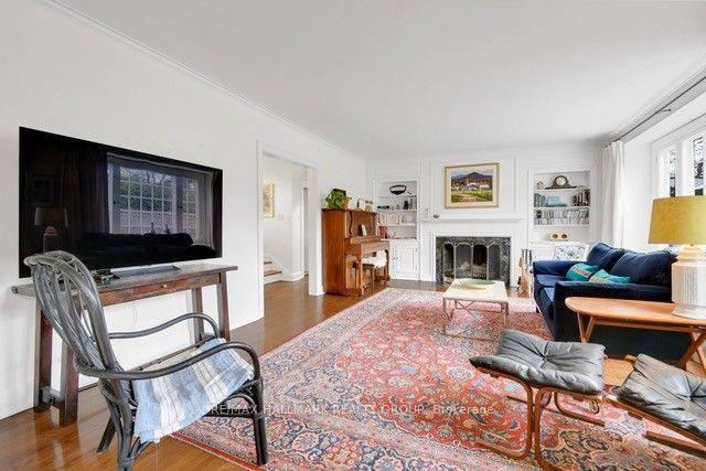 Photo 3 of 550 Piccadilly Avenue, Ottawa, Ottawa West — HOMEH