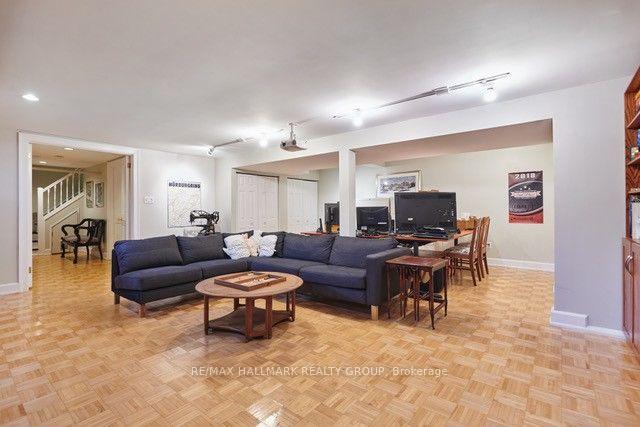 Photo 14 of 550 Piccadilly Avenue, Ottawa, Ottawa West — HOMEH