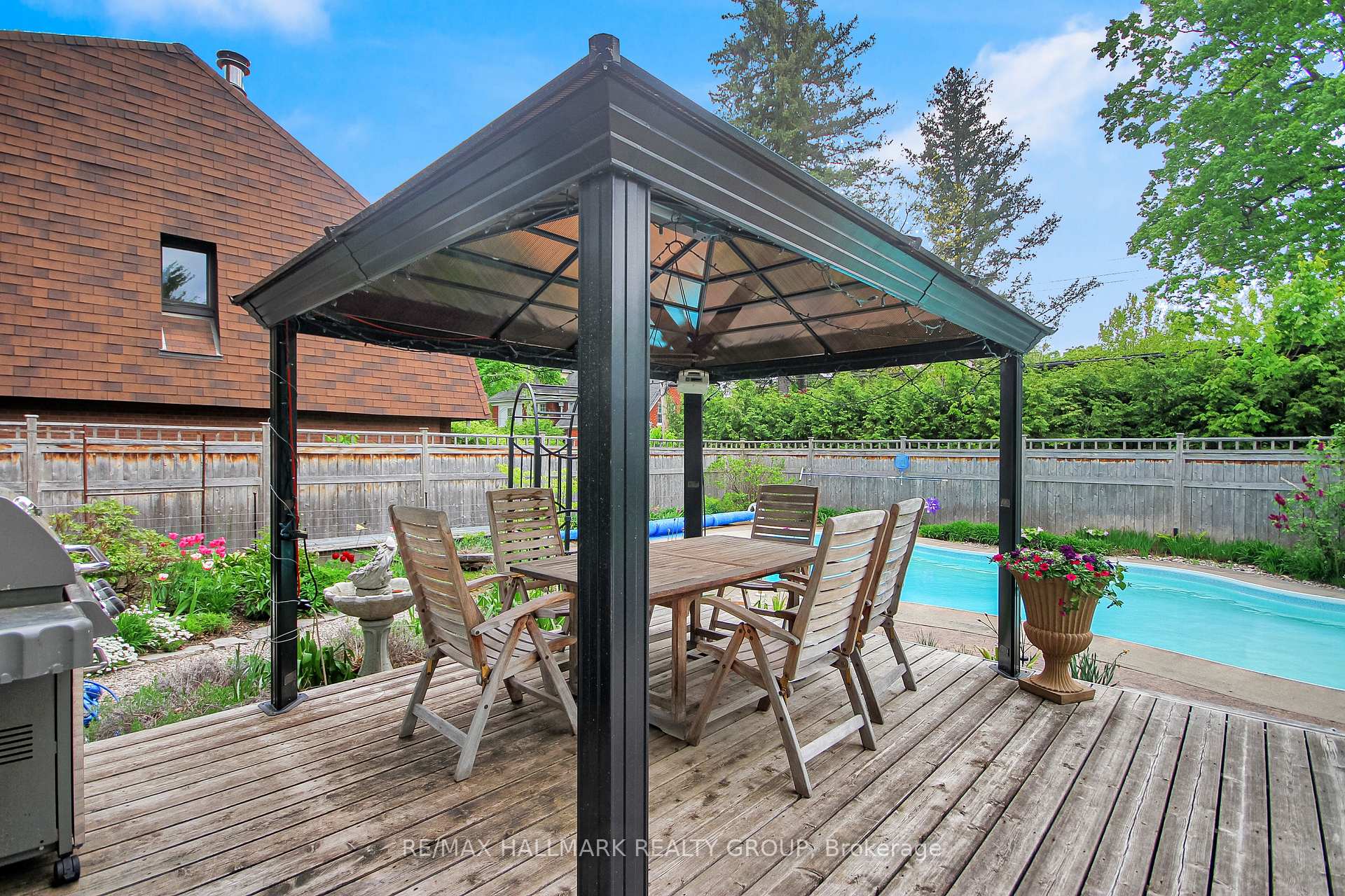 Photo 19 of 550 Piccadilly Avenue, Ottawa, Ottawa West — HOMEH