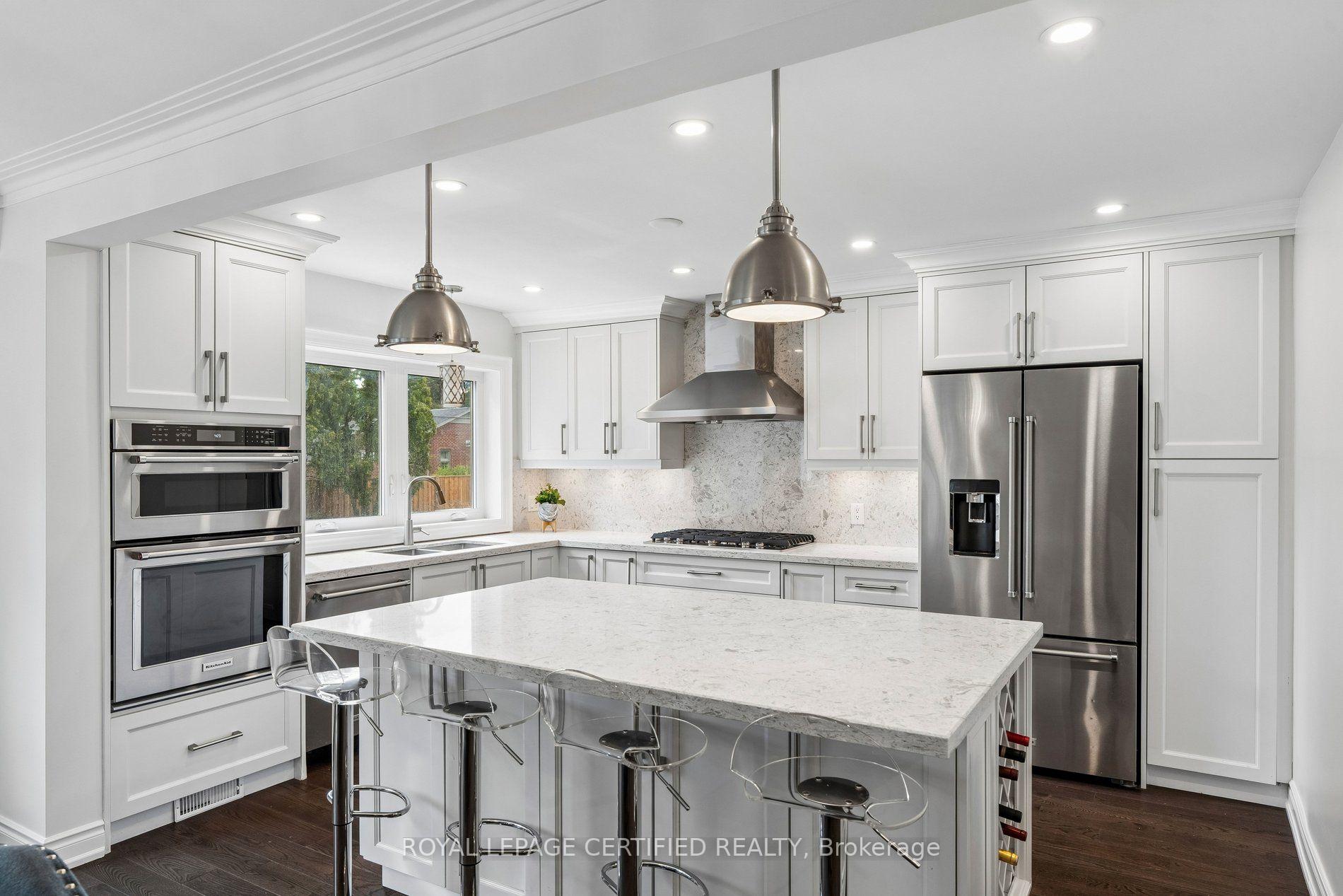 Photo 11 of 462 The Kingsway, Etobicoke, Princess-Rosethorn — HOMEH