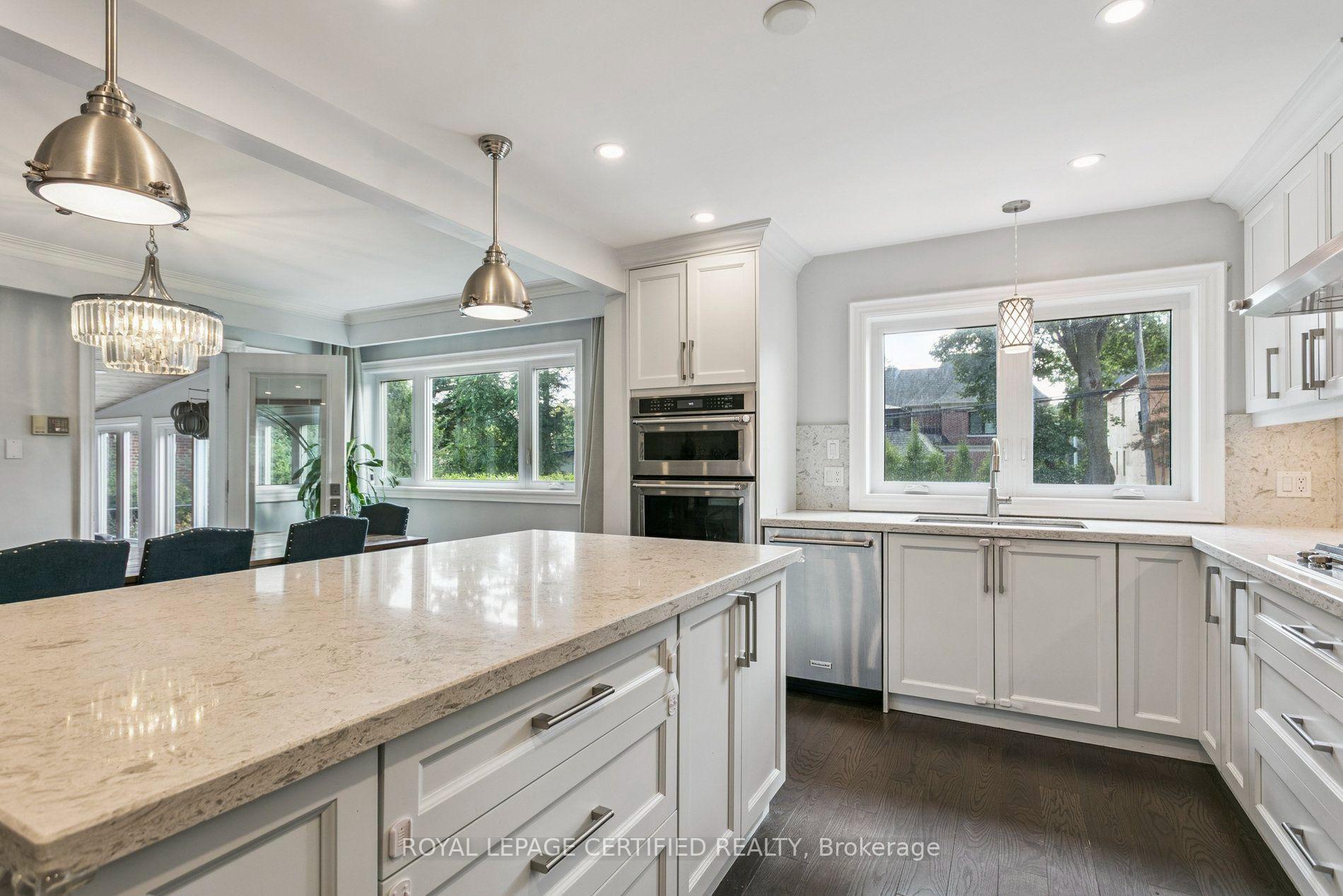 Photo 12 of 462 The Kingsway, Etobicoke, Princess-Rosethorn — HOMEH