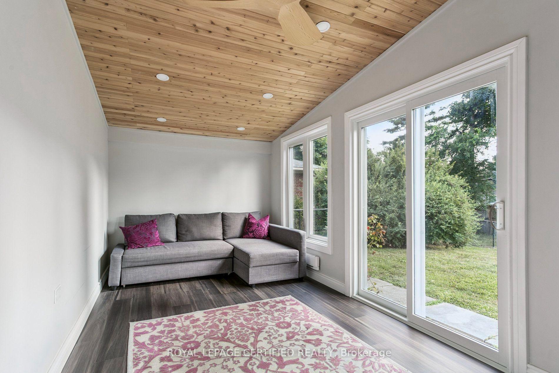 Photo 15 of 462 The Kingsway, Etobicoke, Princess-Rosethorn — HOMEH