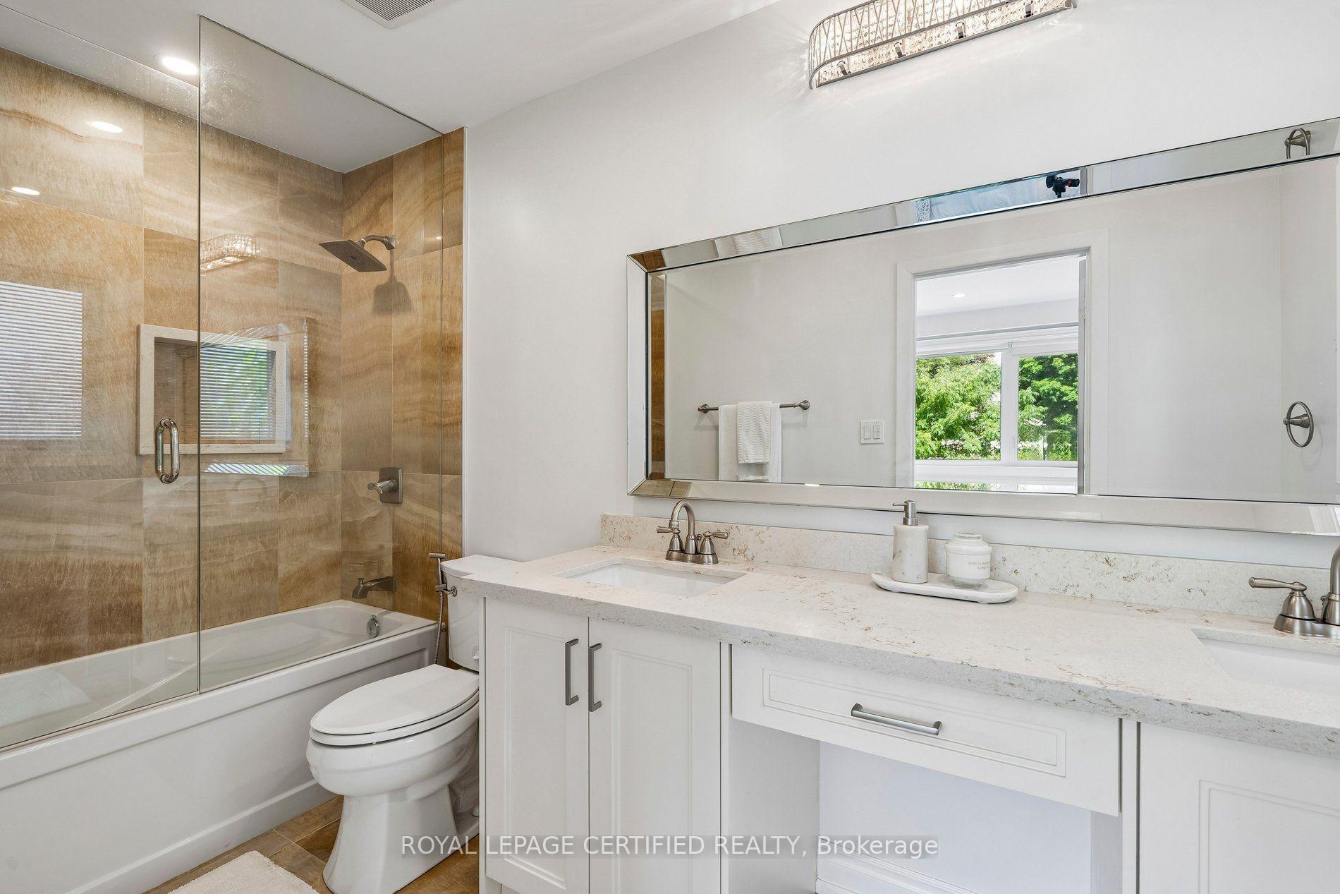 Photo 18 of 462 The Kingsway, Etobicoke, Princess-Rosethorn — HOMEH
